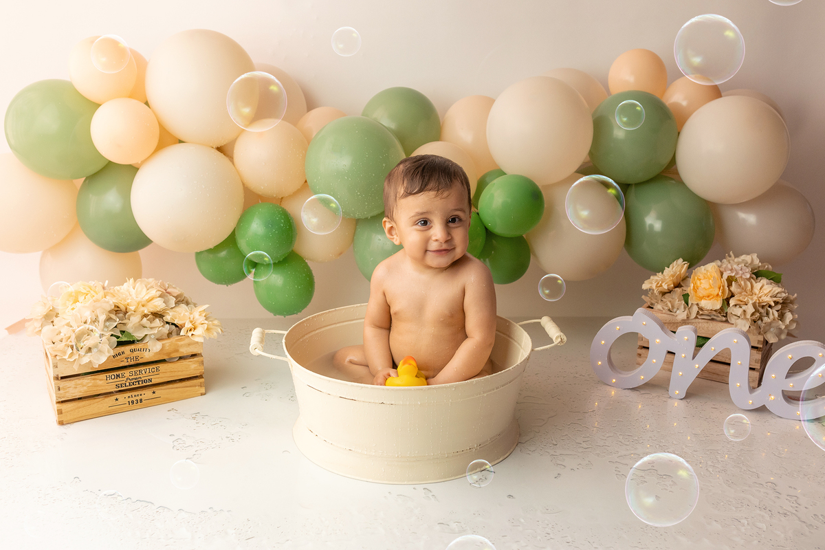 smash_the_cake_sessao_smash_the_cake_fotografia_smash_the_cake_primeiro_aniversario_bebe_sessao_aniversario_bebe_bolo_aniversario_bebe_cake_smash_baby_primeiro_ano_bebe_fotografia_aniversario_bebe_bebe_com_bolo_baby_cake_smash_sessao_1_ano_bebe_festa_prim