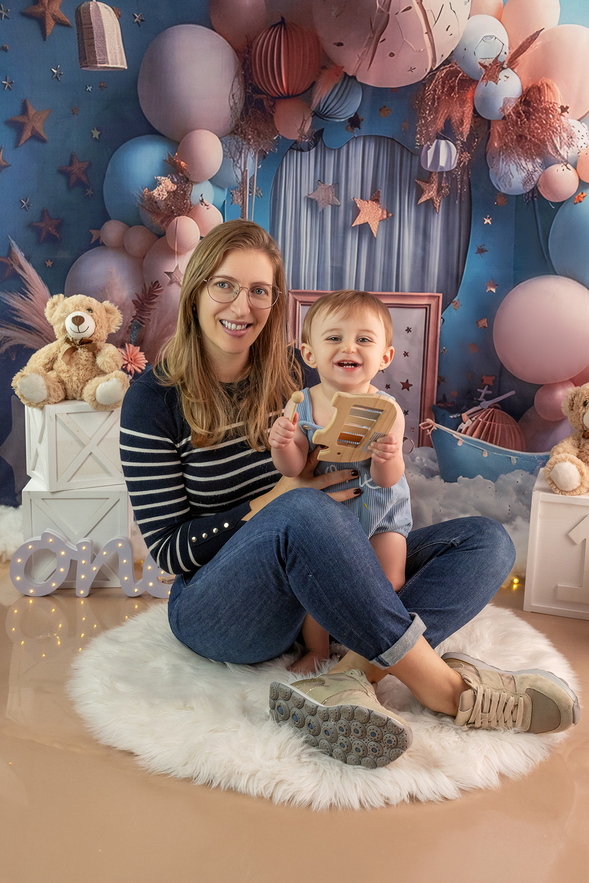 smash_the_cake_sessao_smash_the_cake_fotografia_smash_the_cake_primeiro_aniversario_bebe_sessao_aniversario_bebe_bolo_aniversario_bebe_cake_smash_baby_primeiro_ano_bebe_fotografia_aniversario_bebe_bebe_com_bolo_baby_cake_smash_sessao_1_ano_bebe_festa_prim