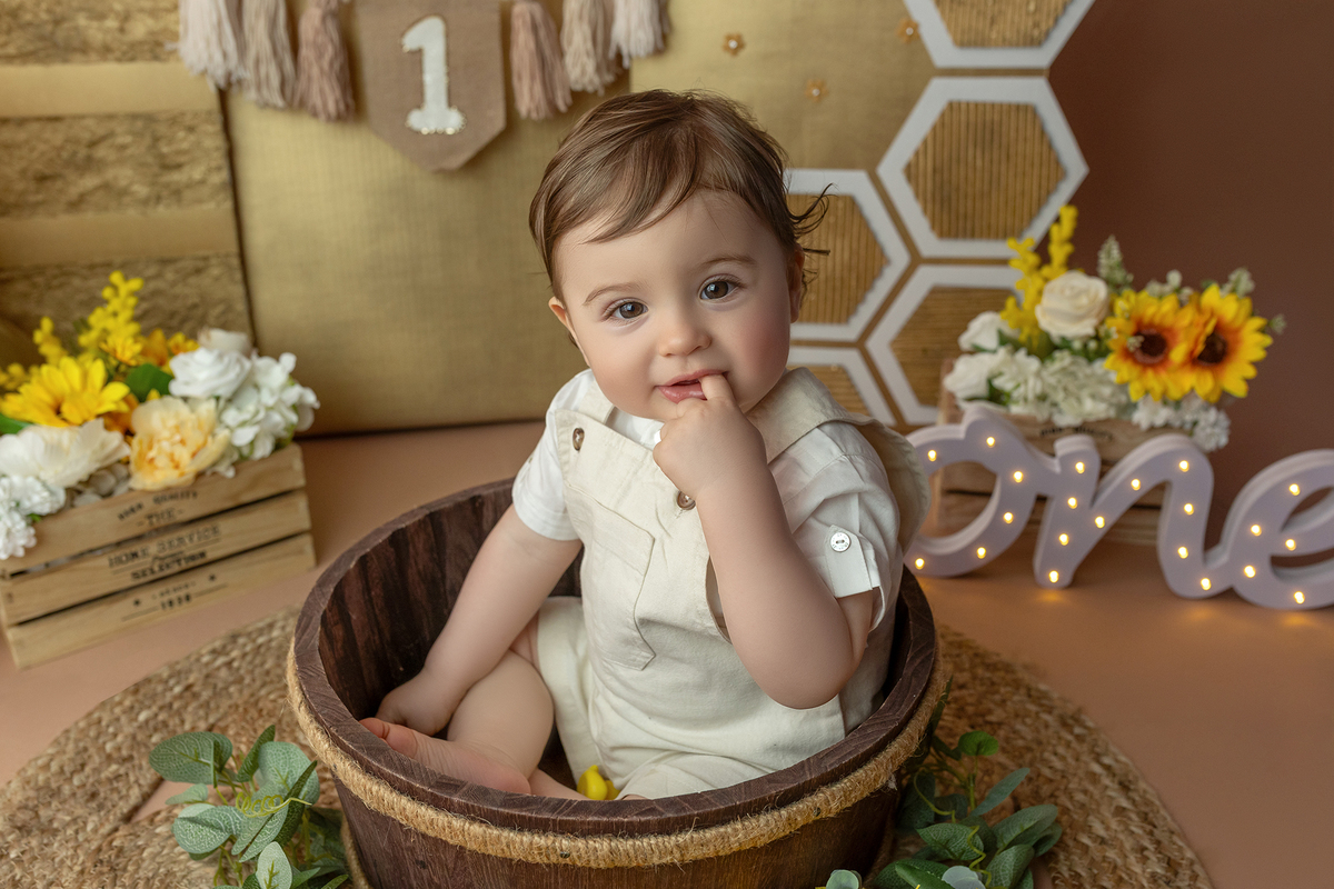 aniversario_1_ano festa_1_ano primeiro_aniversario smash_the_cake ensaio_smash_the_cake sessao_1_ano fotos_1_ano fotografia_bebe fotografia_infantil festa_infantil decoracao_1_ano bolo_1_ano ideias_1_ano fotografo_bebe fotografo_infantil_madeira