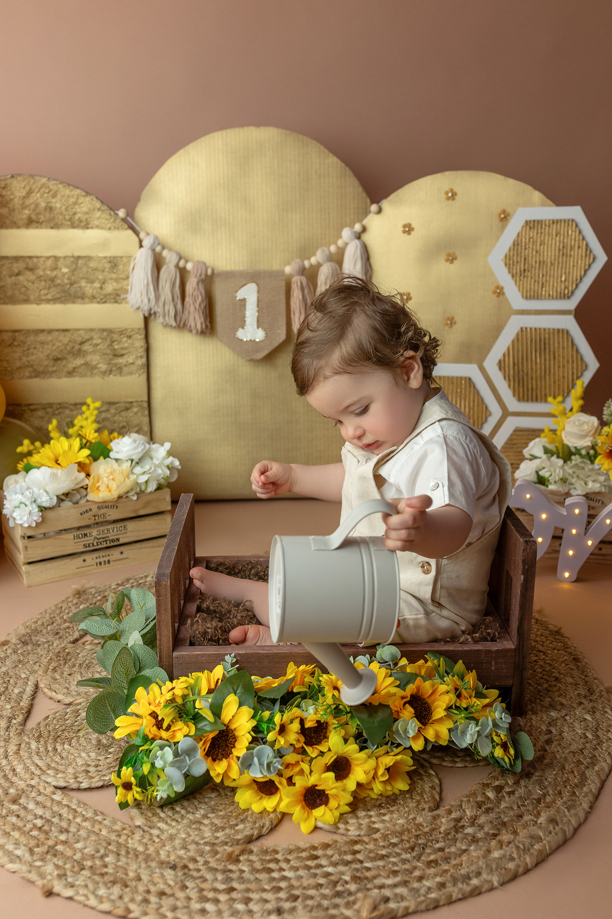 aniversario_1_ano festa_1_ano primeiro_aniversario smash_the_cake ensaio_smash_the_cake sessao_1_ano fotos_1_ano fotografia_bebe fotografia_infantil festa_infantil decoracao_1_ano bolo_1_ano ideias_1_ano fotografo_bebe fotografo_infantil_madeira