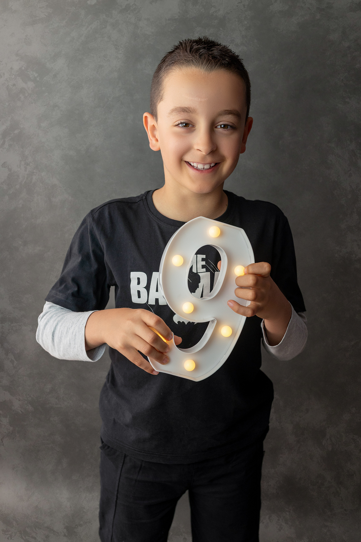 aniversario_9_anos festa_9_anos festa_infantil primeiro_aniversario_9anos fotos_9_anos sessao_9_anos fotografia_infantil fotografia_crianca ensaio_infantil festa_tematica decoracao_festa_9anos bolo_9_anos ideias_festa_9anos fotografo_infantil fotografo_po