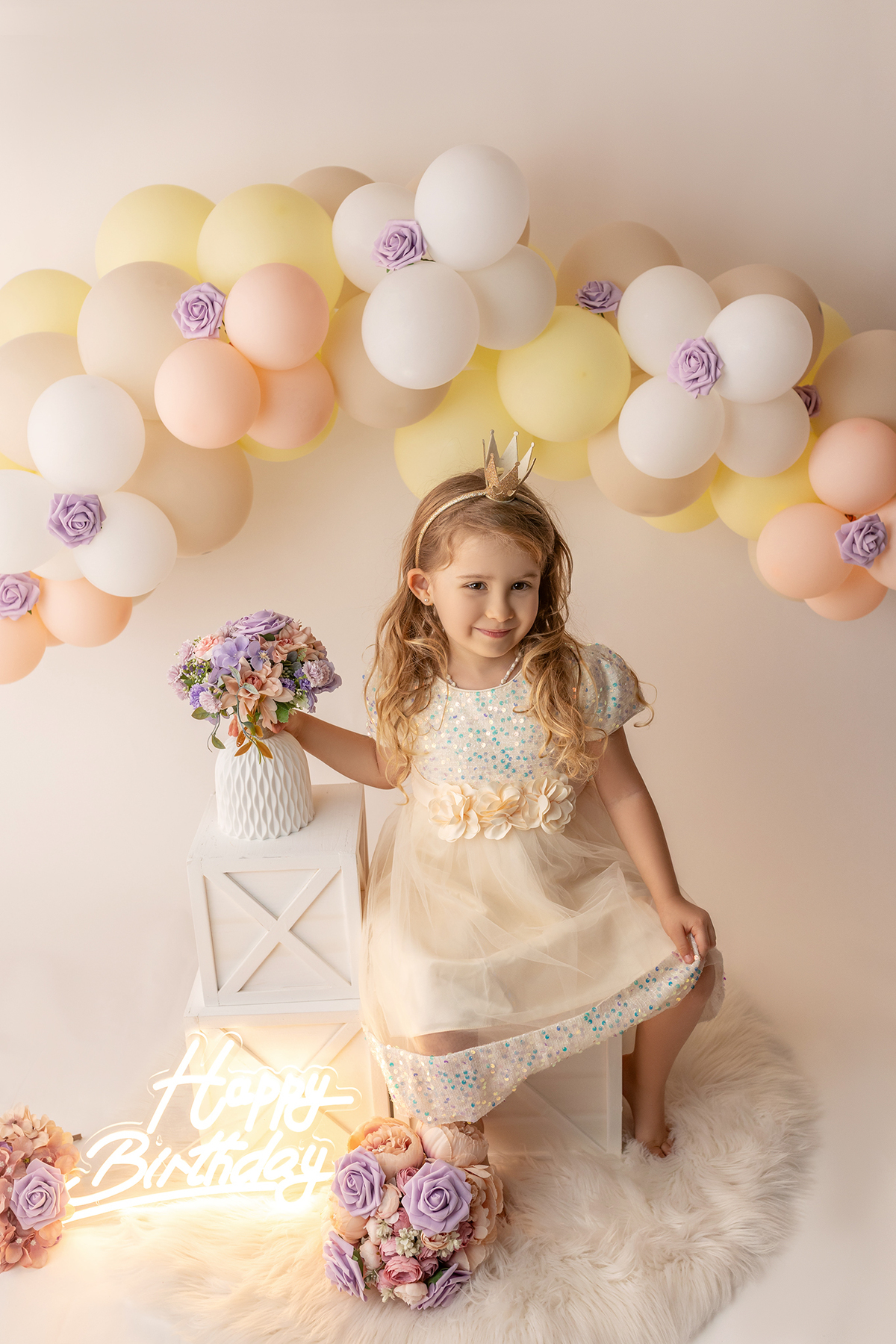 aniversario_4_anos festa_4_anos fotos_4_anos sessao_4_anos fotografia_infantil fotografia_crianca ensaio_infantil festa_infantil festa_crianca decoracao_festa_4anos bolo_4_anos ideias_festa_4anos aniversario_crianca momentos_unicos criancas_felizes festas