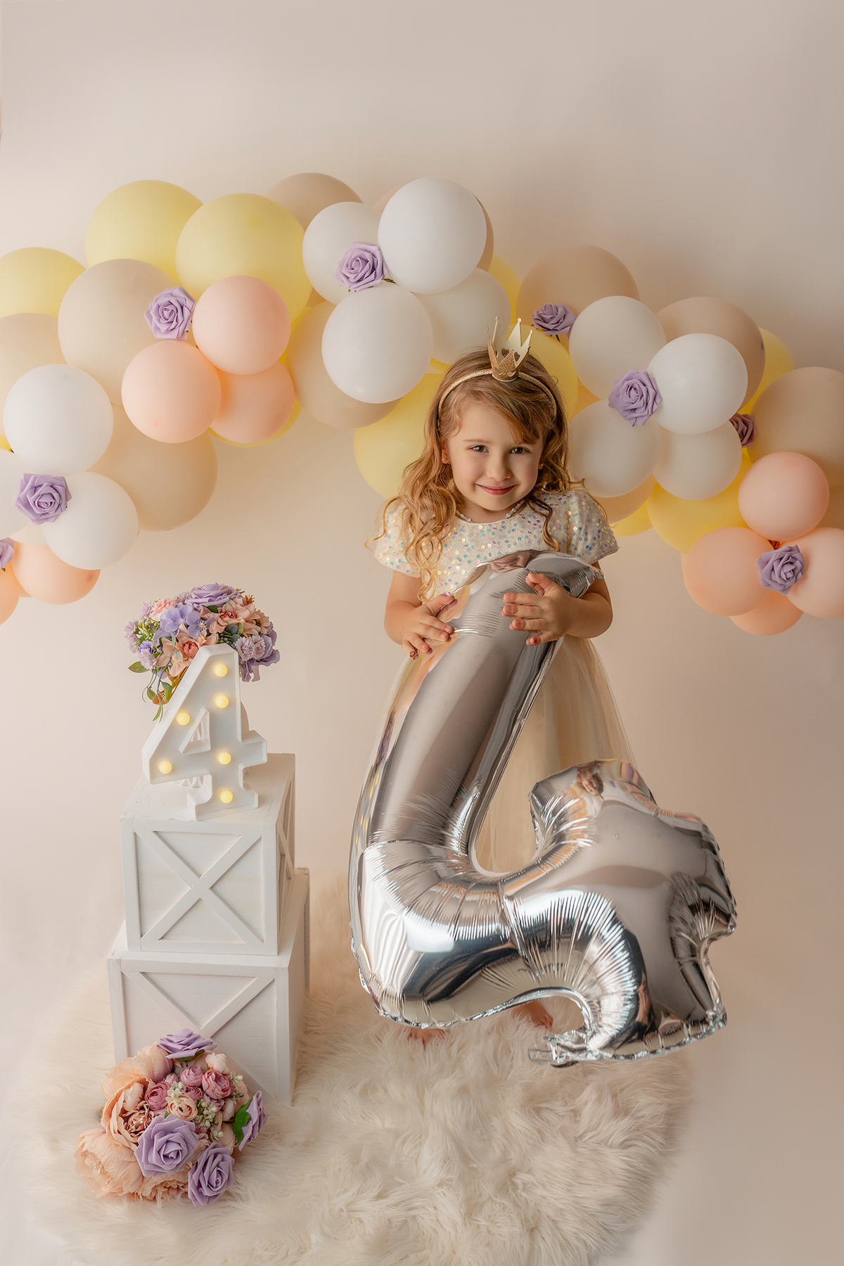 aniversario_4_anos festa_4_anos fotos_4_anos sessao_4_anos fotografia_infantil fotografia_crianca ensaio_infantil festa_infantil festa_crianca decoracao_festa_4anos bolo_4_anos ideias_festa_4anos aniversario_crianca momentos_unicos criancas_felizes festas