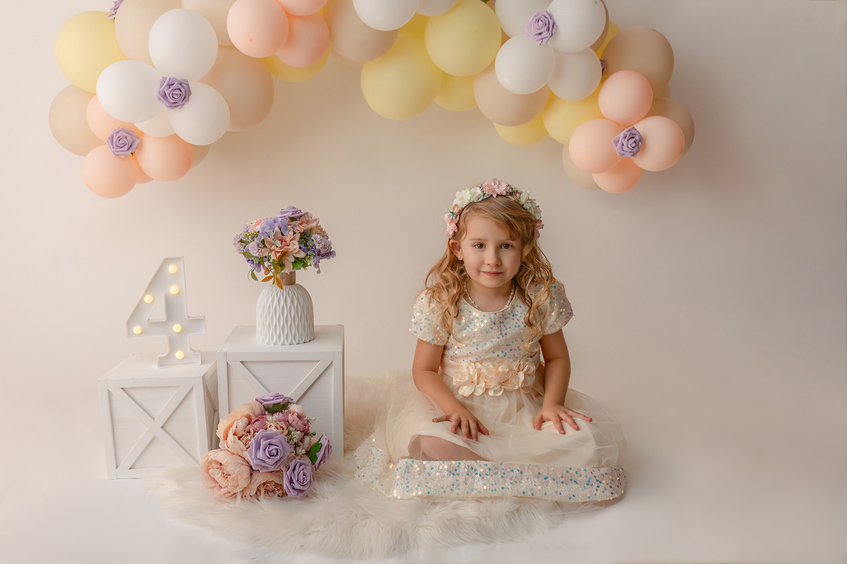 aniversario_4_anos festa_4_anos fotos_4_anos sessao_4_anos fotografia_infantil fotografia_crianca ensaio_infantil festa_infantil festa_crianca decoracao_festa_4anos bolo_4_anos ideias_festa_4anos aniversario_crianca momentos_unicos criancas_felizes festas