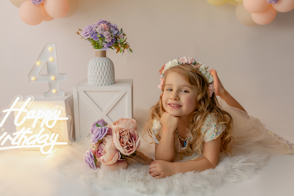 aniversario_4_anos festa_4_anos fotos_4_anos sessao_4_anos fotografia_infantil fotografia_crianca ensaio_infantil festa_infantil festa_crianca decoracao_festa_4anos bolo_4_anos ideias_festa_4anos aniversario_crianca momentos_unicos criancas_felizes festas