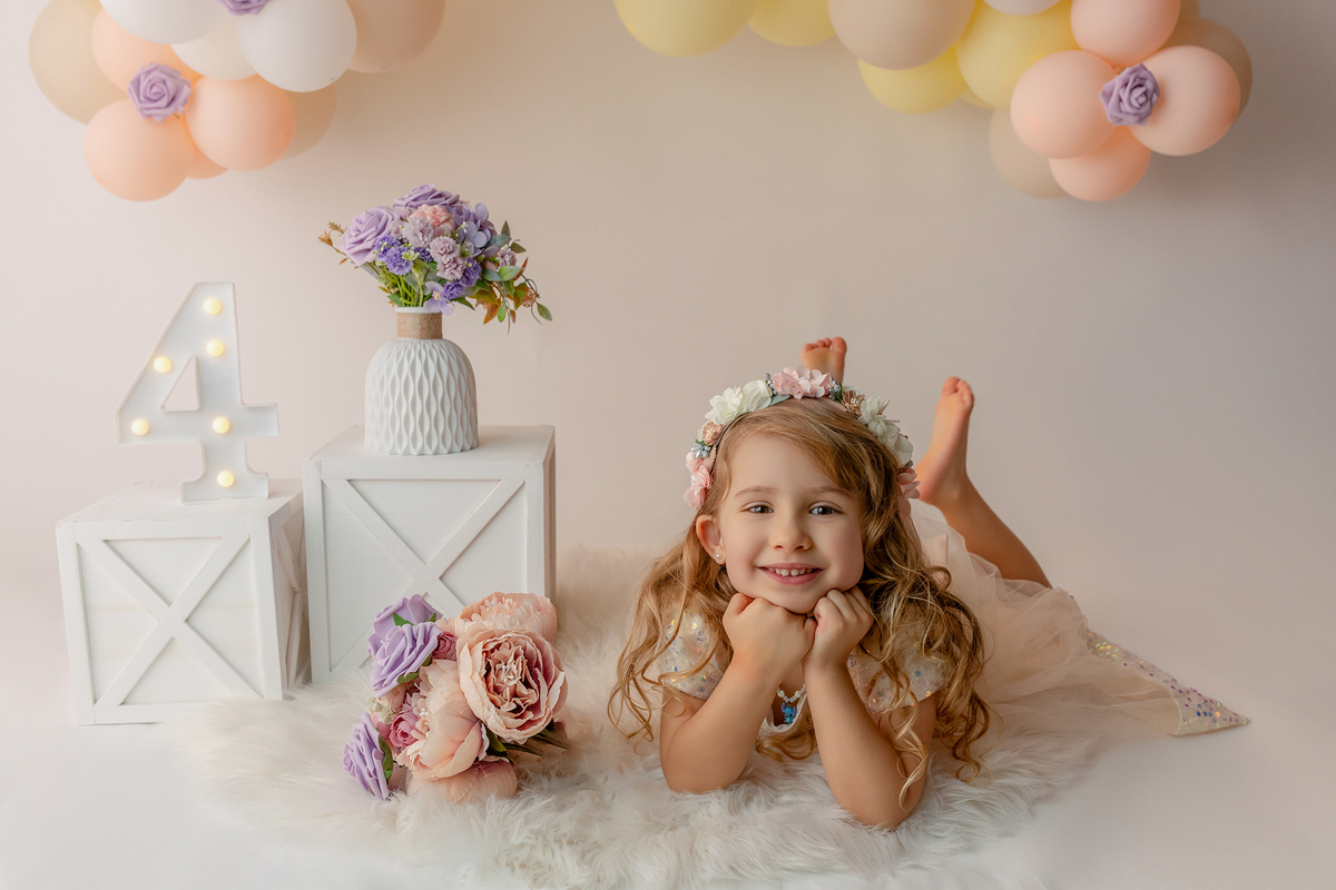 aniversario_4_anos festa_4_anos fotos_4_anos sessao_4_anos fotografia_infantil fotografia_crianca ensaio_infantil festa_infantil festa_crianca decoracao_festa_4anos bolo_4_anos ideias_festa_4anos aniversario_crianca momentos_unicos criancas_felizes festas
