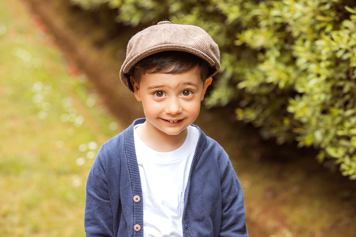 aniversario_3_anos sessao_3_anos sessao_externa fotos_3_anos fotografia_infantil fotografia_crianca ensaio_infantil menino_3_anos fotos_ao_ar_livre natureza brincadeira aventura curiosidade energia diversao momentos_unicos criancas_felizes espontaneidade 