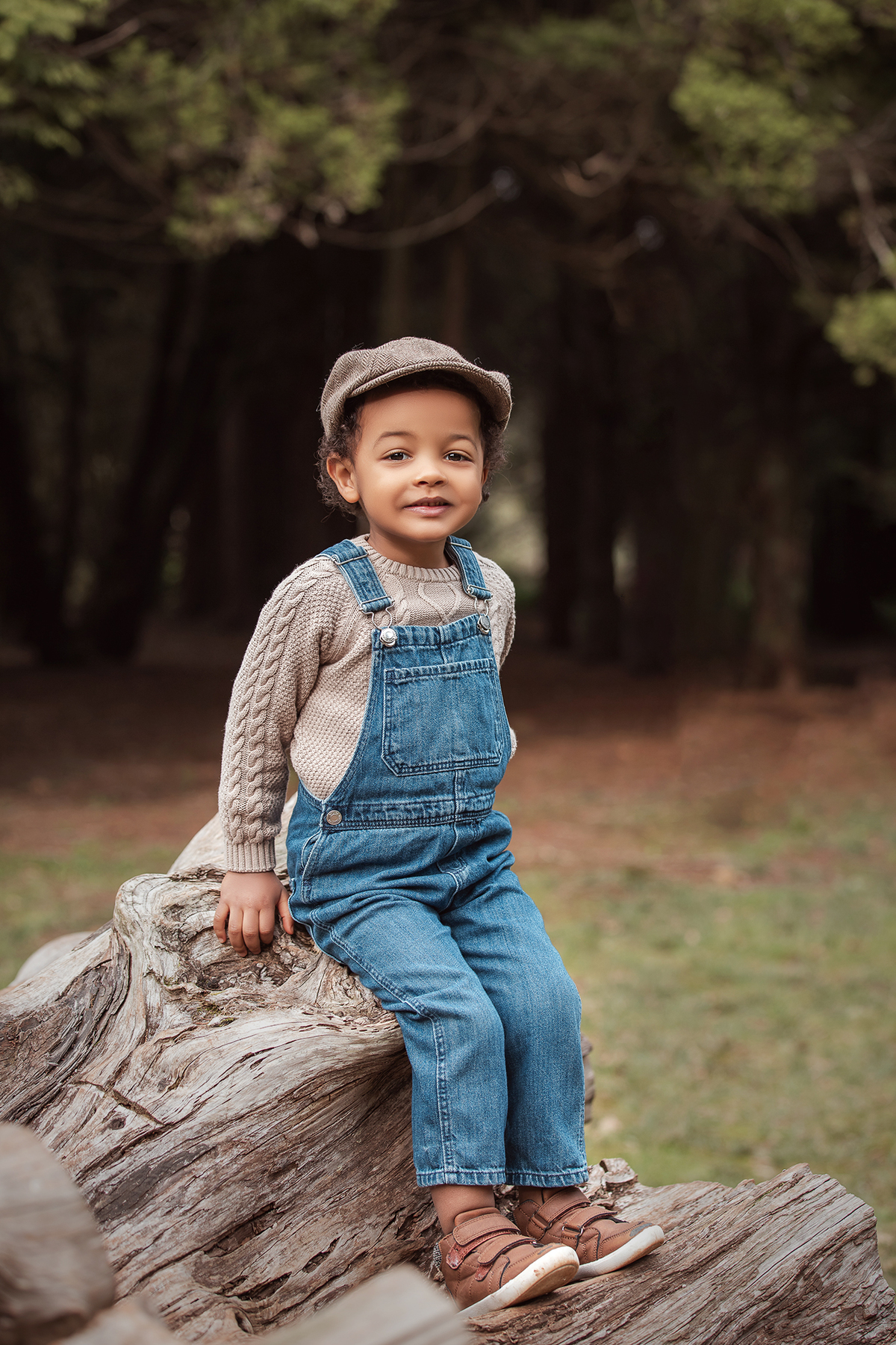 aniversario_3_anos sessao_3_anos sessao_externa fotos_3_anos fotografia_infantil fotografia_crianca ensaio_infantil menino_3_anos fotos_ao_ar_livre natureza brincadeira aventura curiosidade energia diversao momentos_unicos criancas_felizes espontaneidade 