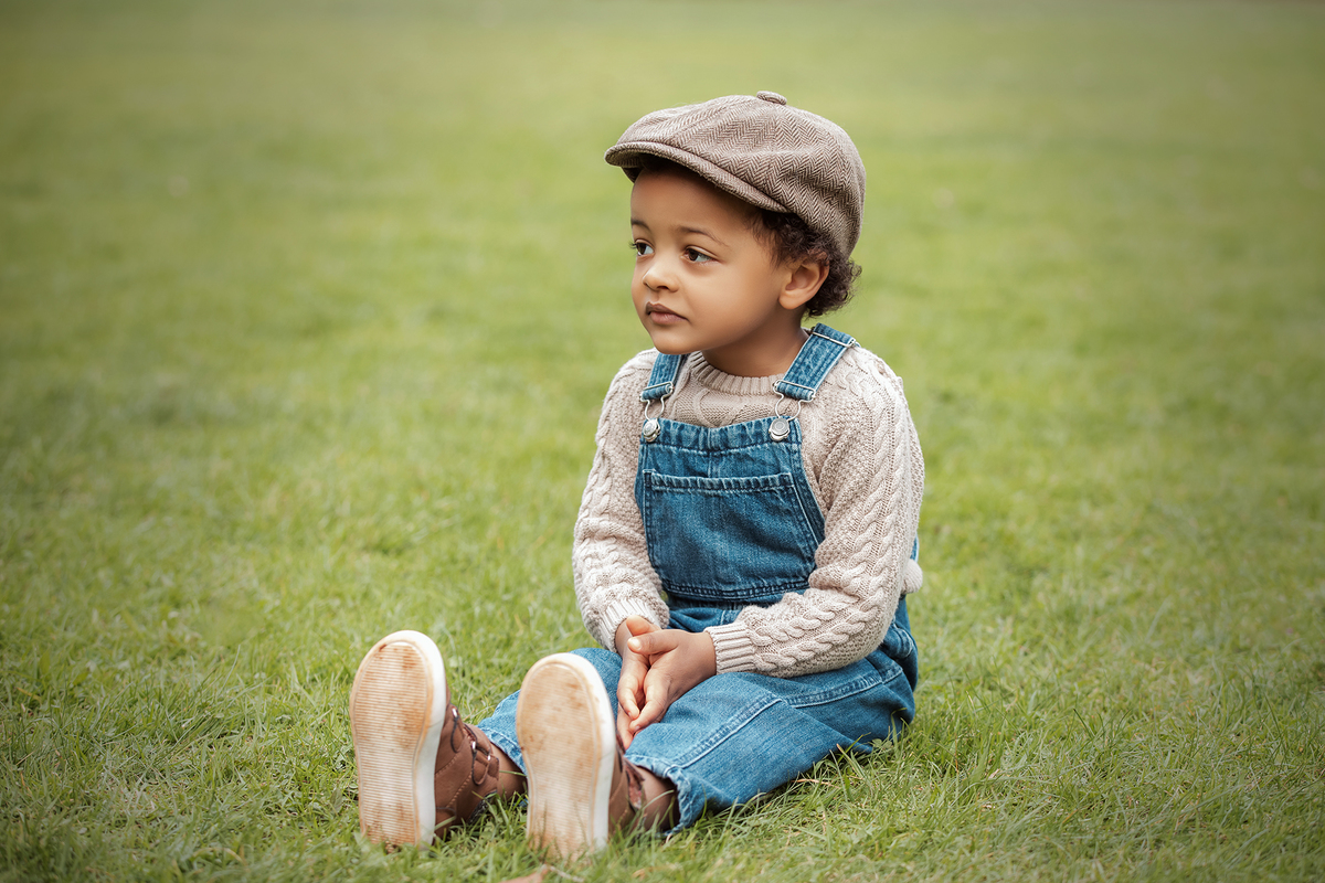 aniversario_3_anos sessao_3_anos sessao_externa fotos_3_anos fotografia_infantil fotografia_crianca ensaio_infantil menino_3_anos fotos_ao_ar_livre natureza brincadeira aventura curiosidade energia diversao momentos_unicos criancas_felizes espontaneidade 