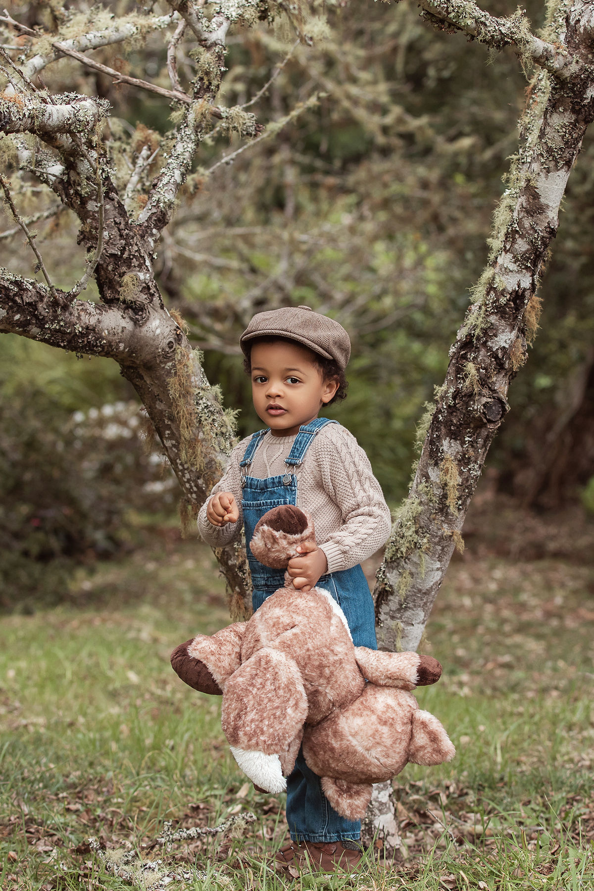 aniversario_3_anos sessao_3_anos sessao_externa fotos_3_anos fotografia_infantil fotografia_crianca ensaio_infantil menino_3_anos fotos_ao_ar_livre natureza brincadeira aventura curiosidade energia diversao momentos_unicos criancas_felizes espontaneidade 