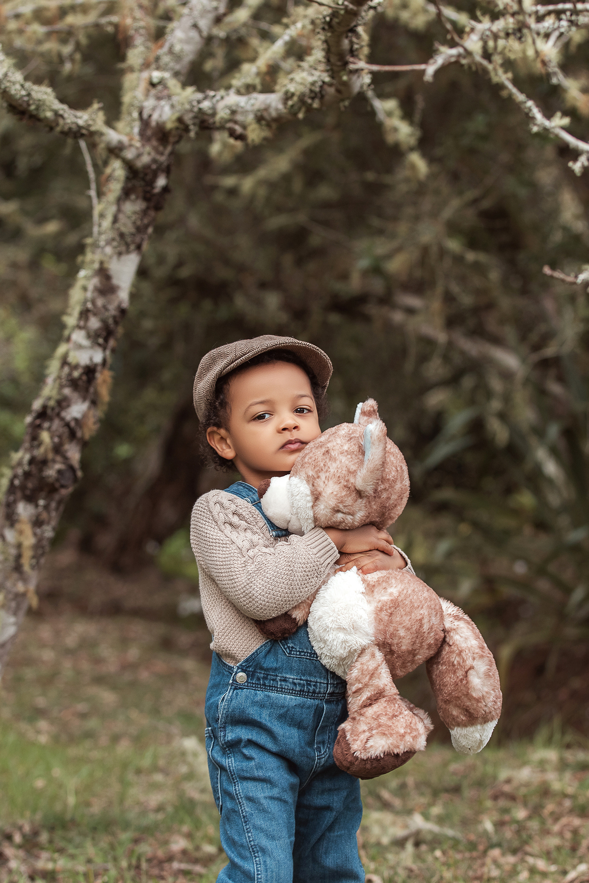 aniversario_3_anos sessao_3_anos sessao_externa fotos_3_anos fotografia_infantil fotografia_crianca ensaio_infantil menino_3_anos fotos_ao_ar_livre natureza brincadeira aventura curiosidade energia diversao momentos_unicos criancas_felizes espontaneidade 