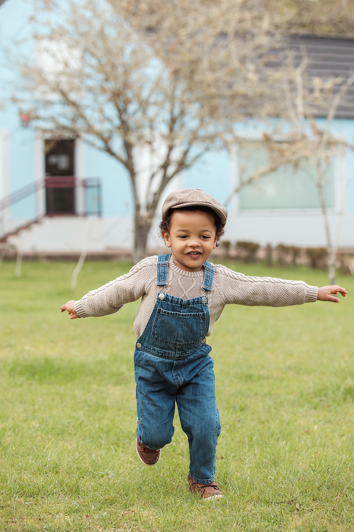aniversario_3_anos sessao_3_anos sessao_externa fotos_3_anos fotografia_infantil fotografia_crianca ensaio_infantil menino_3_anos fotos_ao_ar_livre natureza brincadeira aventura curiosidade energia diversao momentos_unicos criancas_felizes espontaneidade 