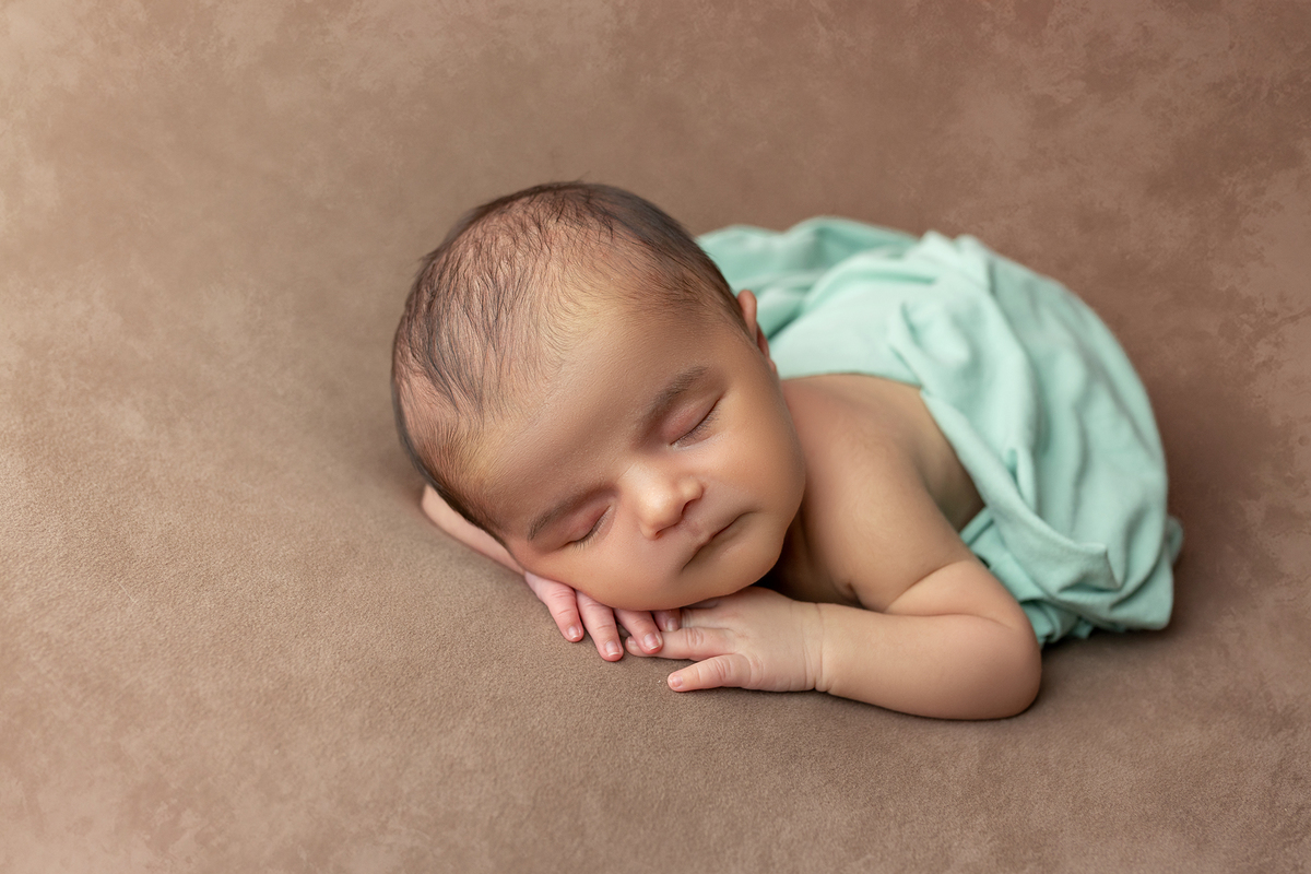 acompanhamento_mensal_fotografia_infantil_fotografia_bebe_ensaio_infantil_crescimento_bebe_primeiro_ano_estudio_fotografico_luz_estudio_maternidade_memorias_familia_criancas_felizes_espontaneidade_momentos_unicos_amor_familia