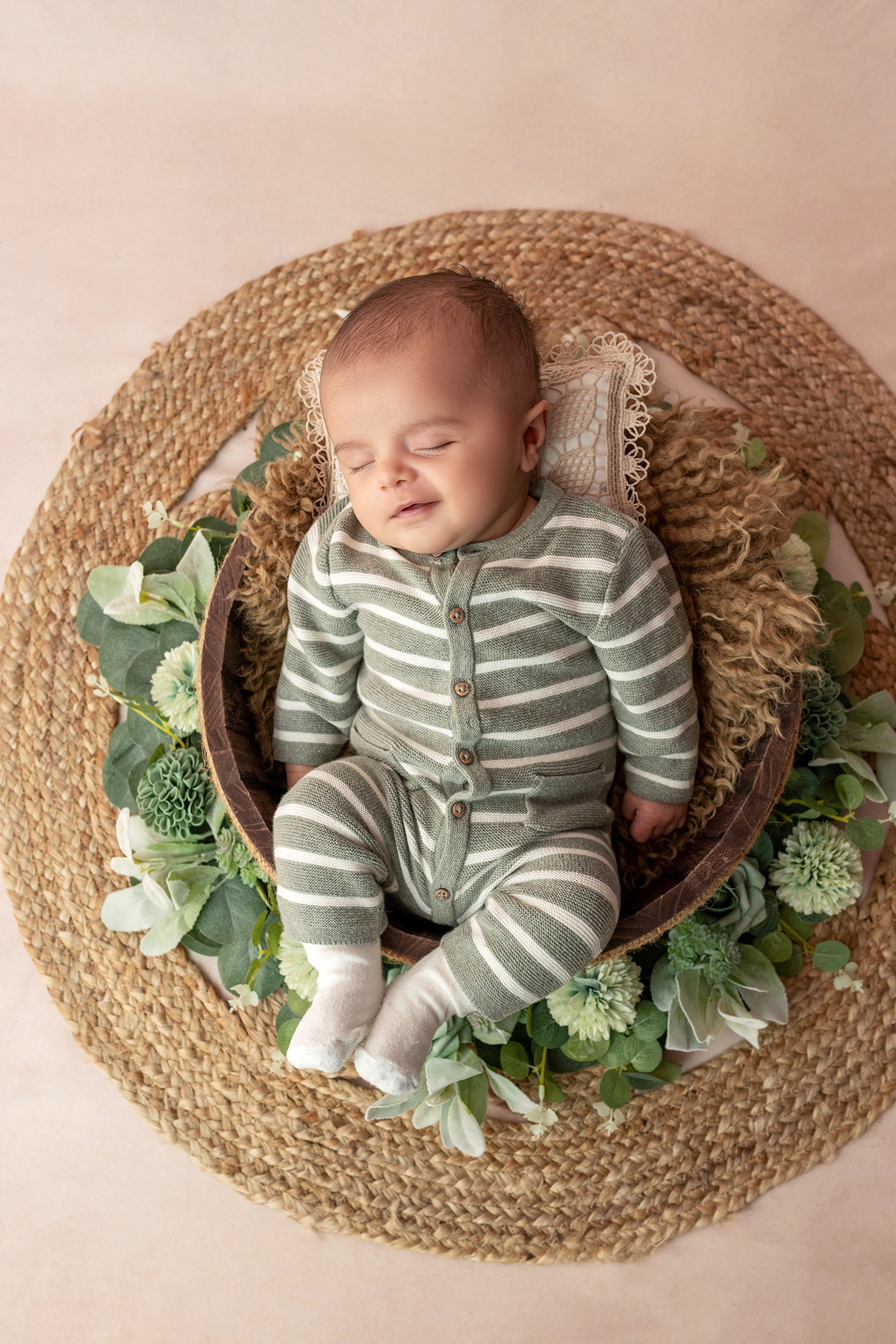 acompanhamento_mensal_fotografia_infantil_fotografia_bebe_ensaio_infantil_crescimento_bebe_primeiro_ano_estudio_fotografico_luz_estudio_maternidade_memorias_familia_criancas_felizes_espontaneidade_momentos_unicos_amor_familia