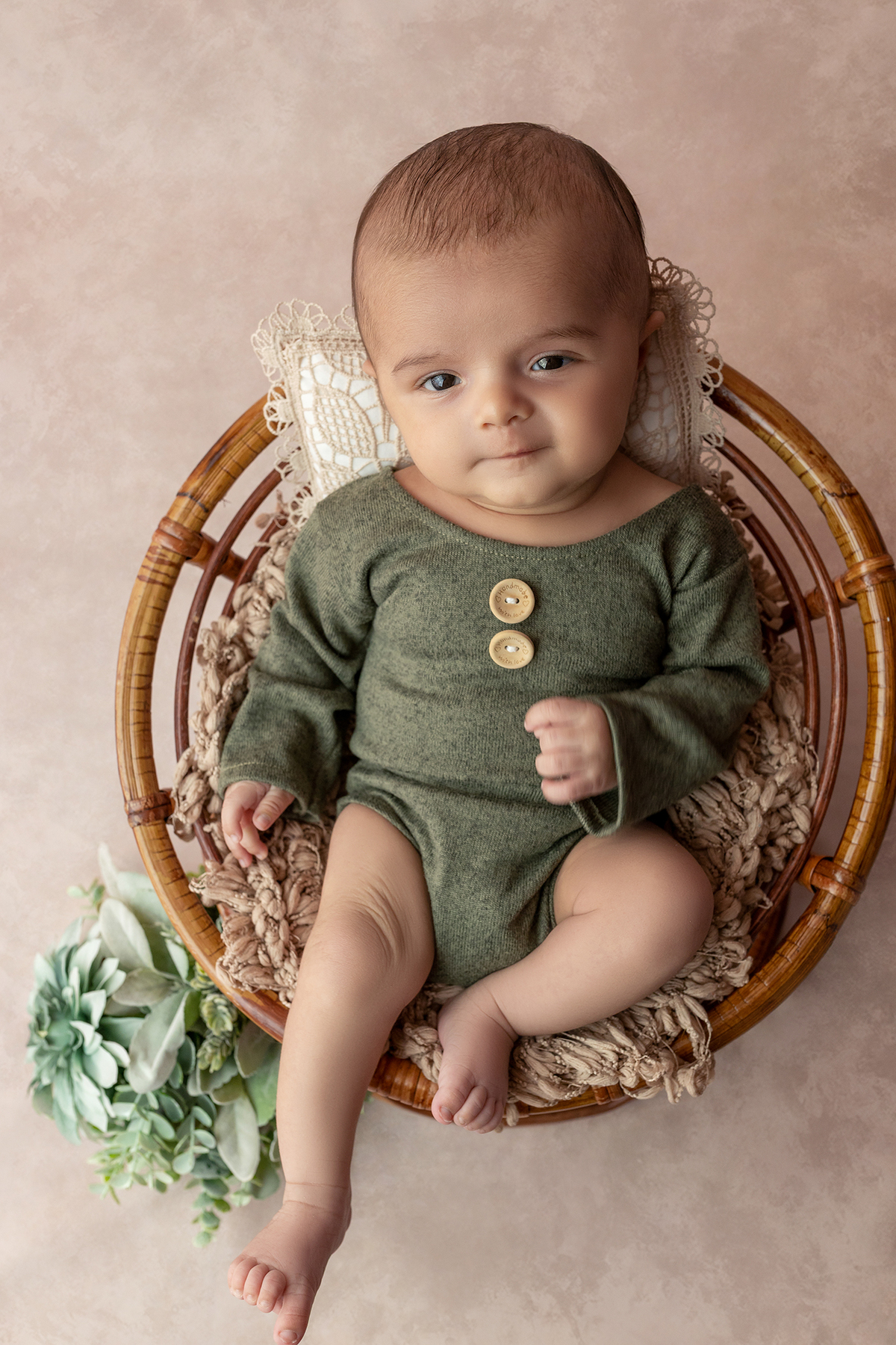 acompanhamento_mensal_fotografia_infantil_fotografia_bebe_ensaio_infantil_crescimento_bebe_primeiro_ano_estudio_fotografico_luz_estudio_maternidade_memorias_familia_criancas_felizes_espontaneidade_momentos_unicos_amor_familia