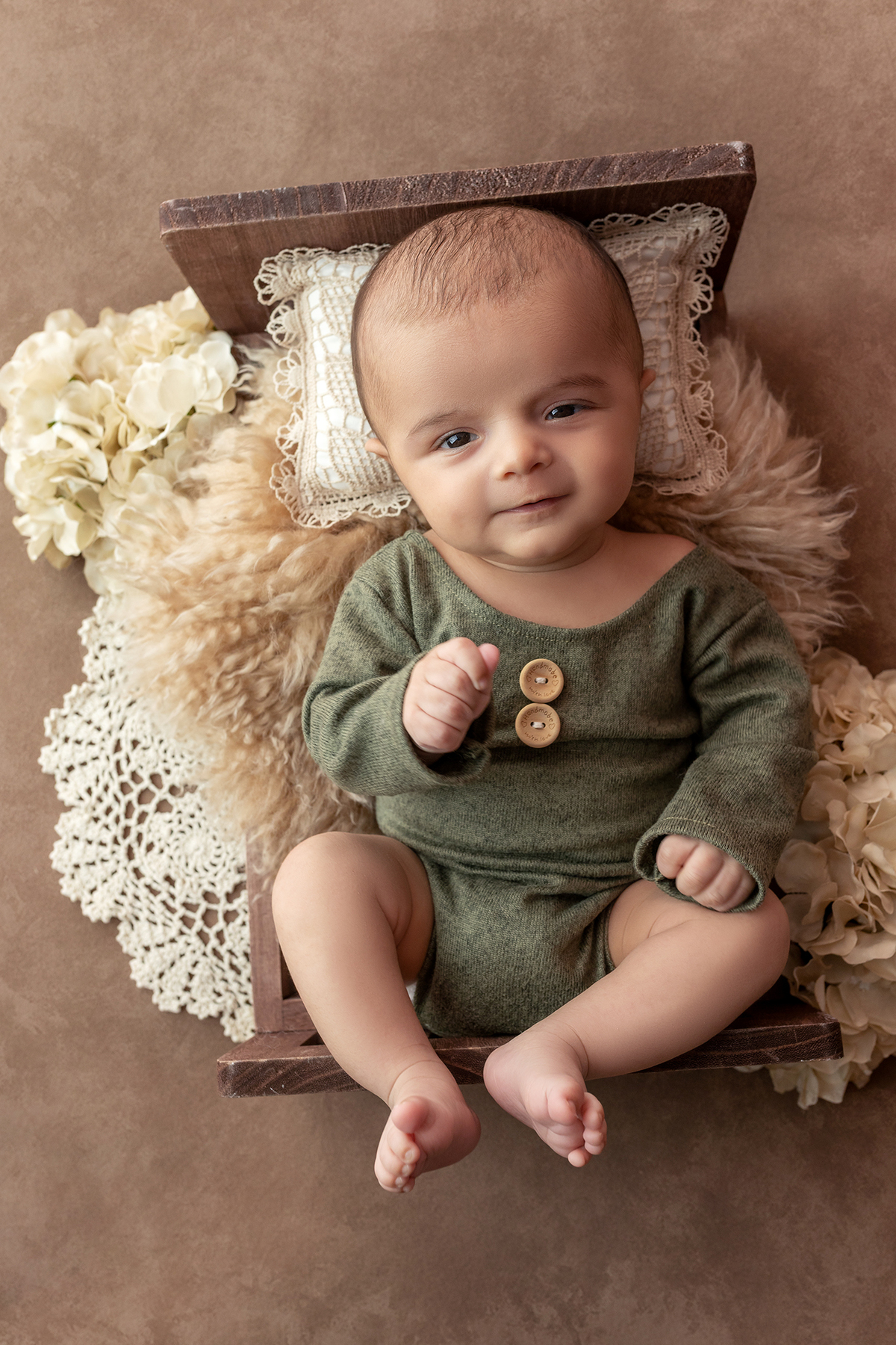acompanhamento_mensal_fotografia_infantil_fotografia_bebe_ensaio_infantil_crescimento_bebe_primeiro_ano_estudio_fotografico_luz_estudio_maternidade_memorias_familia_criancas_felizes_espontaneidade_momentos_unicos_amor_familia