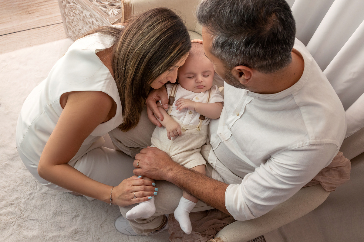 acompanhamento_mensal_fotografia_infantil_fotografia_bebe_ensaio_infantil_crescimento_bebe_primeiro_ano_estudio_fotografico_luz_estudio_maternidade_memorias_familia_criancas_felizes_espontaneidade_momentos_unicos_amor_familia