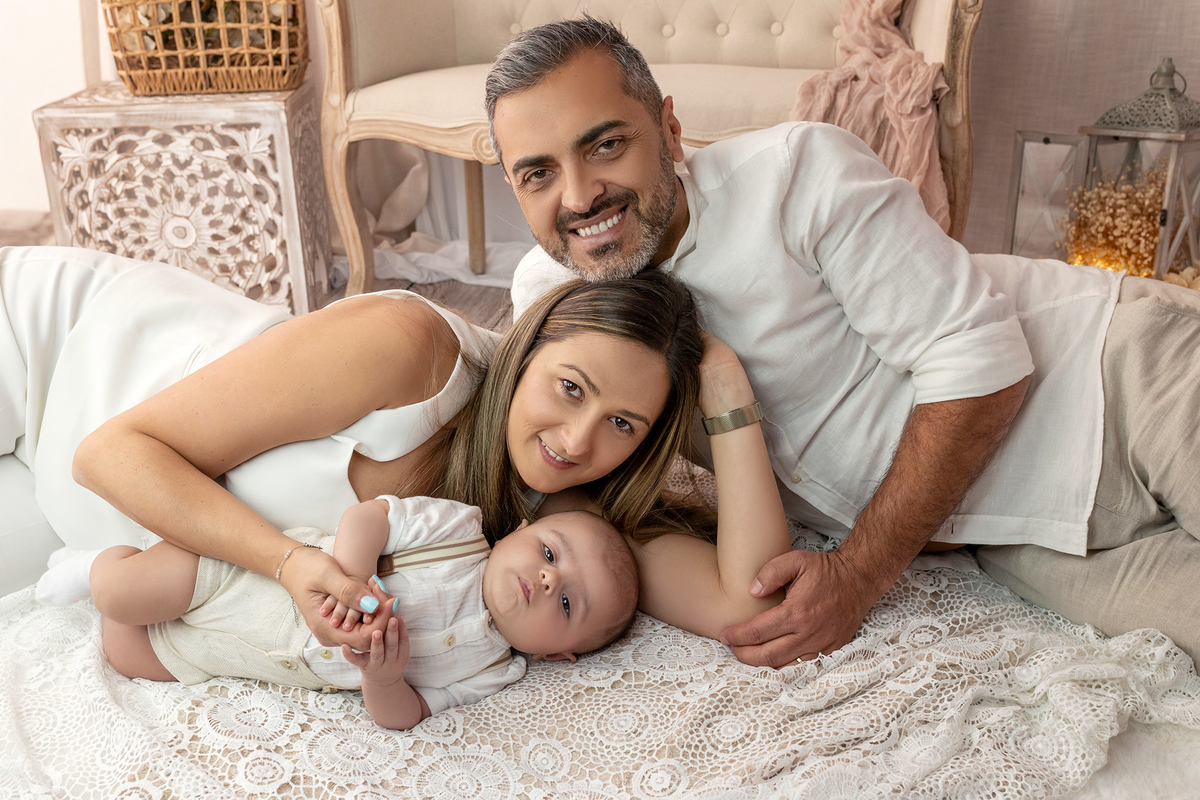 acompanhamento_mensal_fotografia_infantil_fotografia_bebe_ensaio_infantil_crescimento_bebe_primeiro_ano_estudio_fotografico_luz_estudio_maternidade_memorias_familia_criancas_felizes_espontaneidade_momentos_unicos_amor_familia
