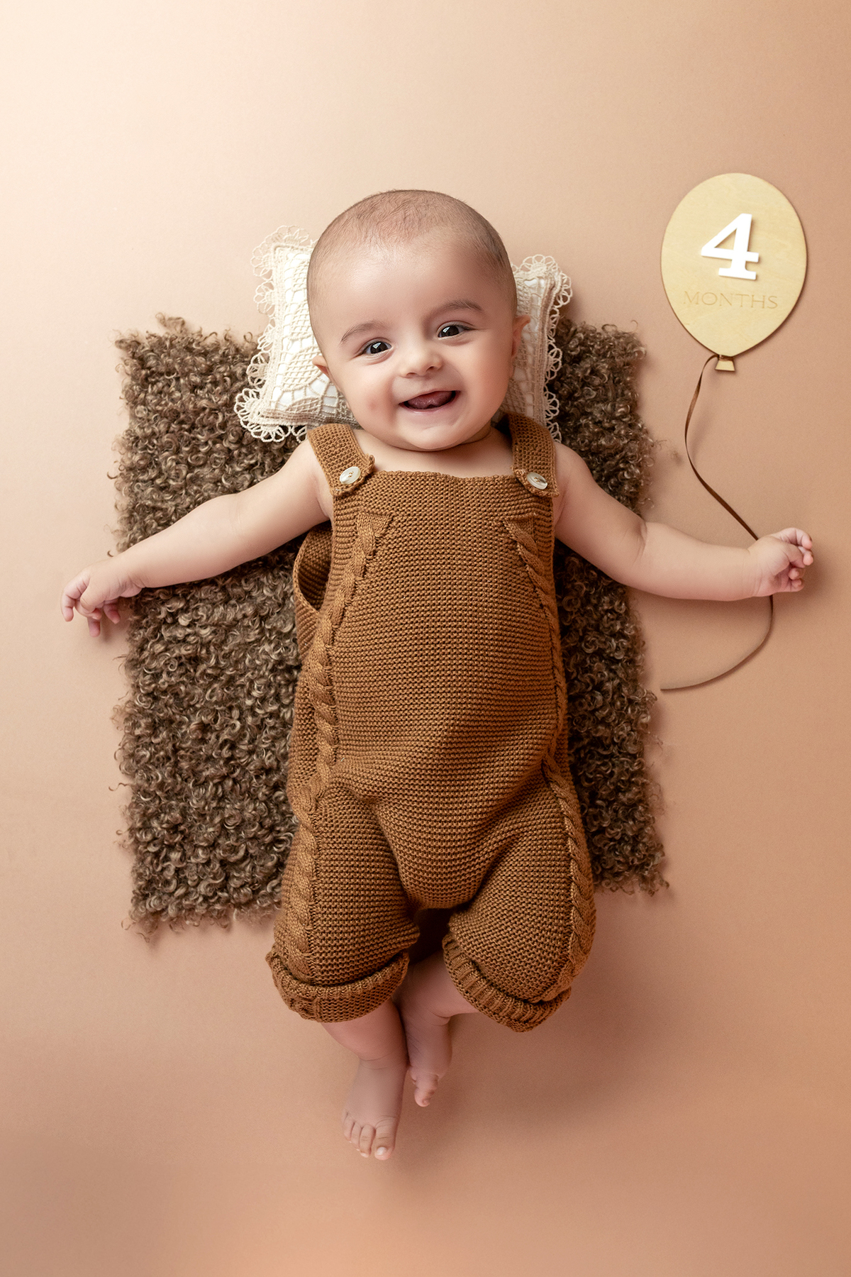 acompanhamento_mensal_fotografia_infantil_fotografia_bebe_ensaio_infantil_crescimento_bebe_primeiro_ano_estudio_fotografico_luz_estudio_maternidade_memorias_familia_criancas_felizes_espontaneidade_momentos_unicos_amor_familia