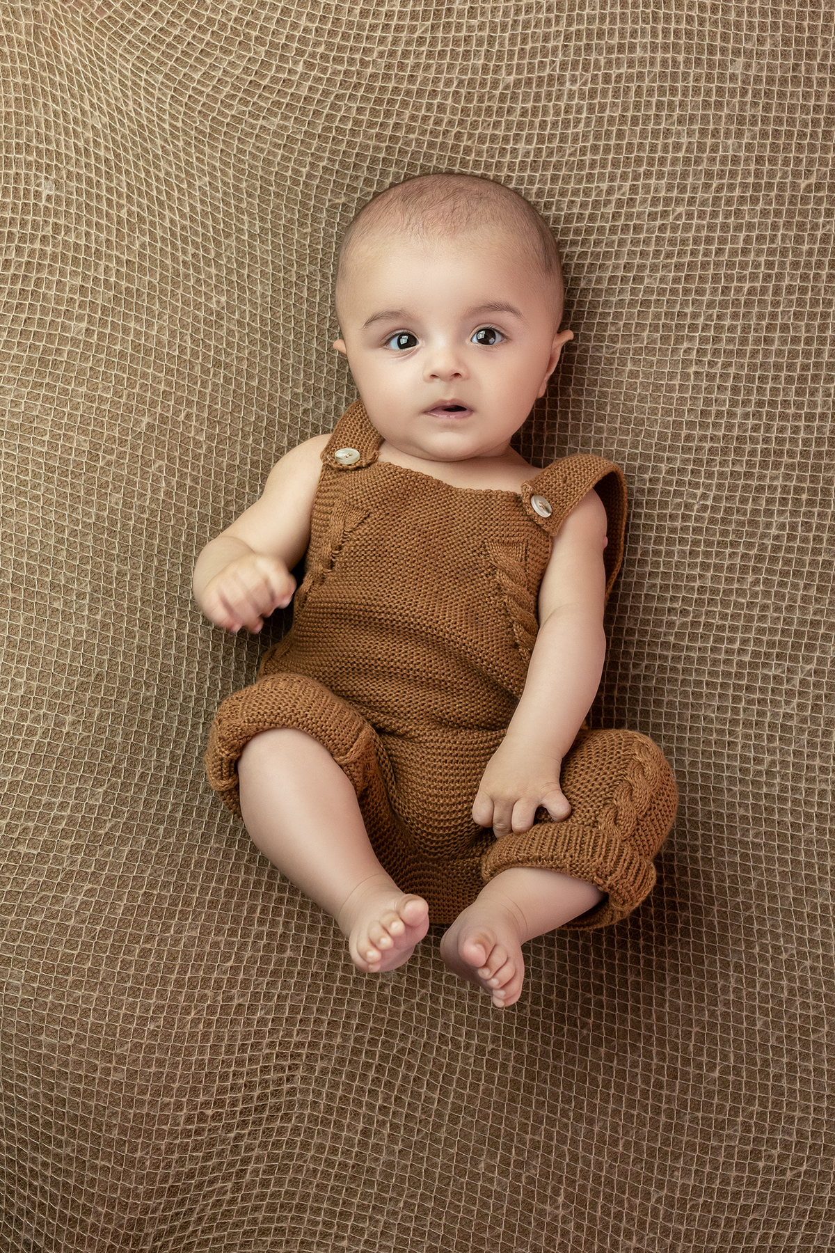 acompanhamento_mensal_fotografia_infantil_fotografia_bebe_ensaio_infantil_crescimento_bebe_primeiro_ano_estudio_fotografico_luz_estudio_maternidade_memorias_familia_criancas_felizes_espontaneidade_momentos_unicos_amor_familia