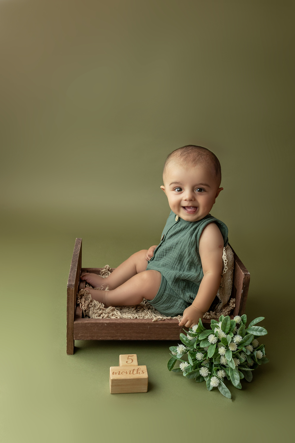acompanhamento_mensal_fotografia_infantil_fotografia_bebe_ensaio_infantil_crescimento_bebe_primeiro_ano_estudio_fotografico_luz_estudio_maternidade_memorias_familia_criancas_felizes_espontaneidade_momentos_unicos_amor_familia