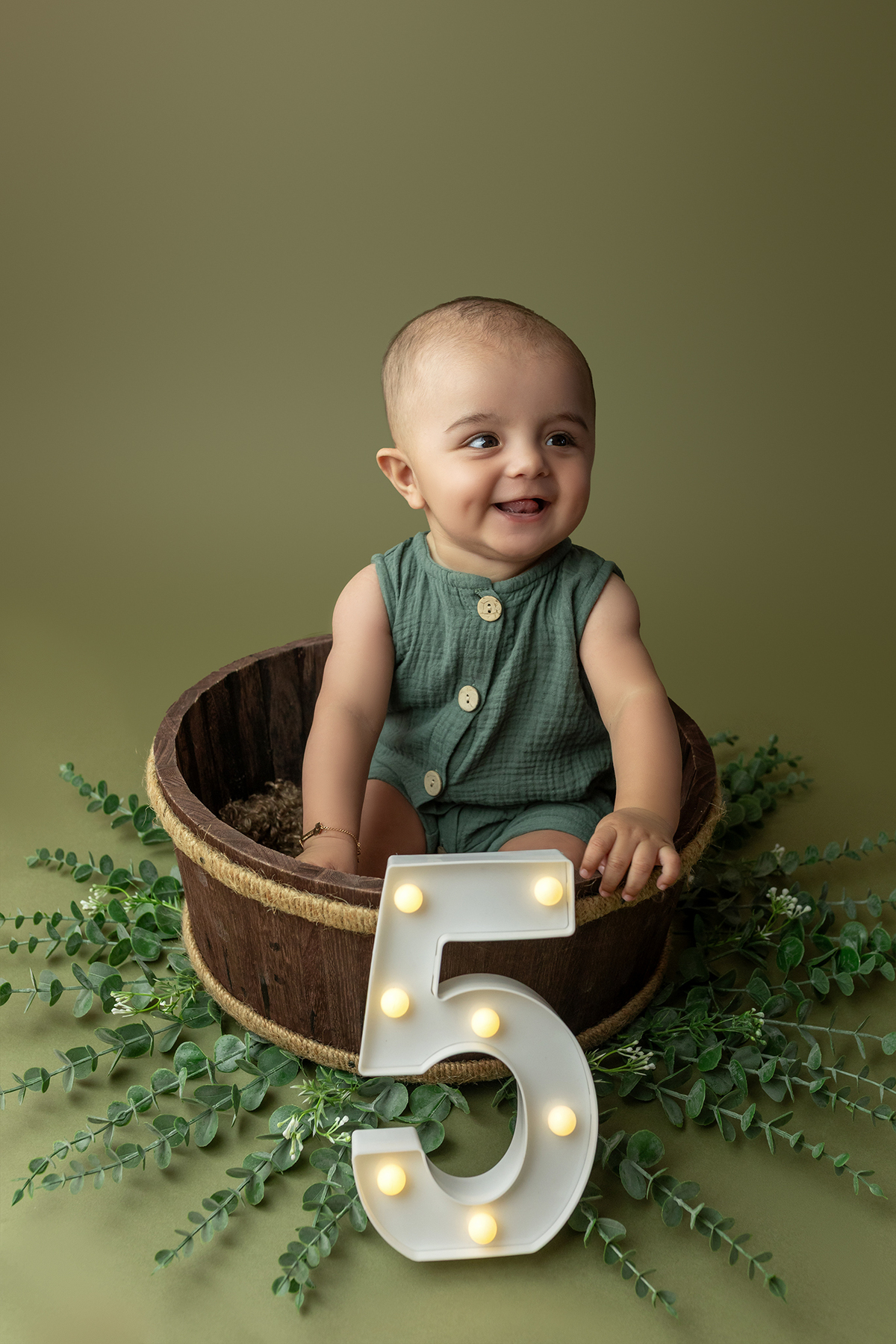 acompanhamento_mensal_fotografia_infantil_fotografia_bebe_ensaio_infantil_crescimento_bebe_primeiro_ano_estudio_fotografico_luz_estudio_maternidade_memorias_familia_criancas_felizes_espontaneidade_momentos_unicos_amor_familia