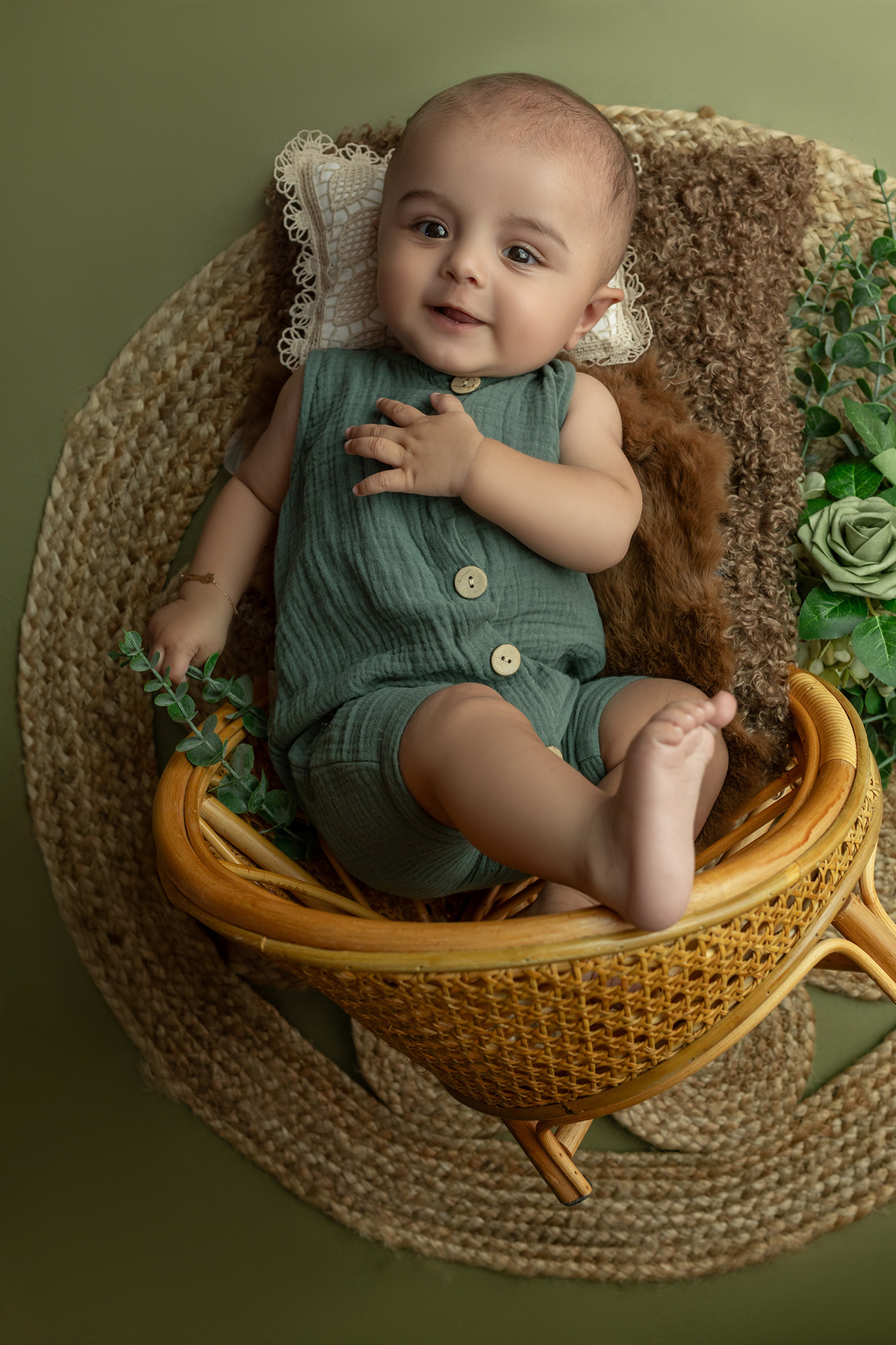 acompanhamento_mensal_fotografia_infantil_fotografia_bebe_ensaio_infantil_crescimento_bebe_primeiro_ano_estudio_fotografico_luz_estudio_maternidade_memorias_familia_criancas_felizes_espontaneidade_momentos_unicos_amor_familia