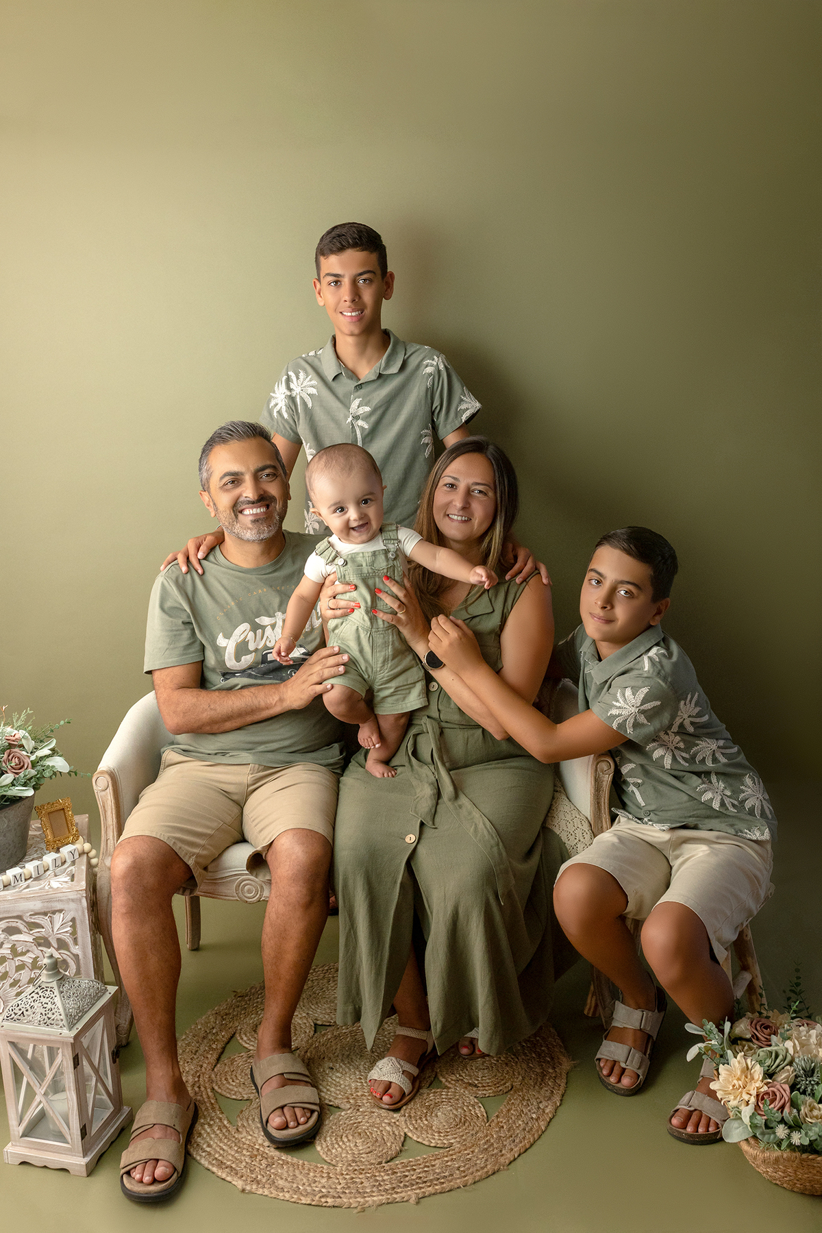 acompanhamento_mensal_fotografia_infantil_fotografia_bebe_ensaio_infantil_crescimento_bebe_primeiro_ano_estudio_fotografico_luz_estudio_maternidade_memorias_familia_criancas_felizes_espontaneidade_momentos_unicos_amor_familia
