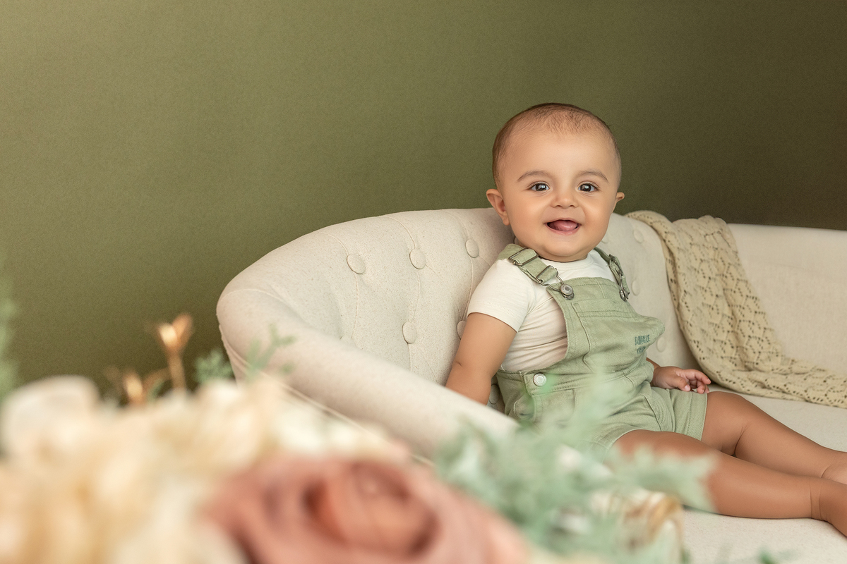 acompanhamento_mensal_fotografia_infantil_fotografia_bebe_ensaio_infantil_crescimento_bebe_primeiro_ano_estudio_fotografico_luz_estudio_maternidade_memorias_familia_criancas_felizes_espontaneidade_momentos_unicos_amor_familia