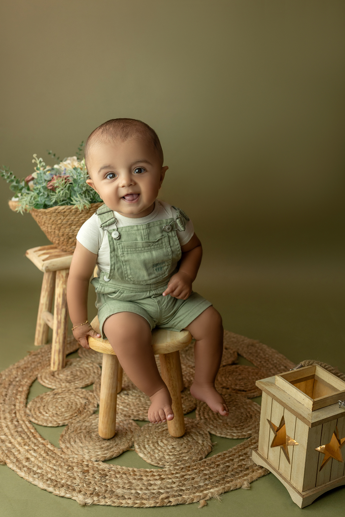 acompanhamento_mensal_fotografia_infantil_fotografia_bebe_ensaio_infantil_crescimento_bebe_primeiro_ano_estudio_fotografico_luz_estudio_maternidade_memorias_familia_criancas_felizes_espontaneidade_momentos_unicos_amor_familia