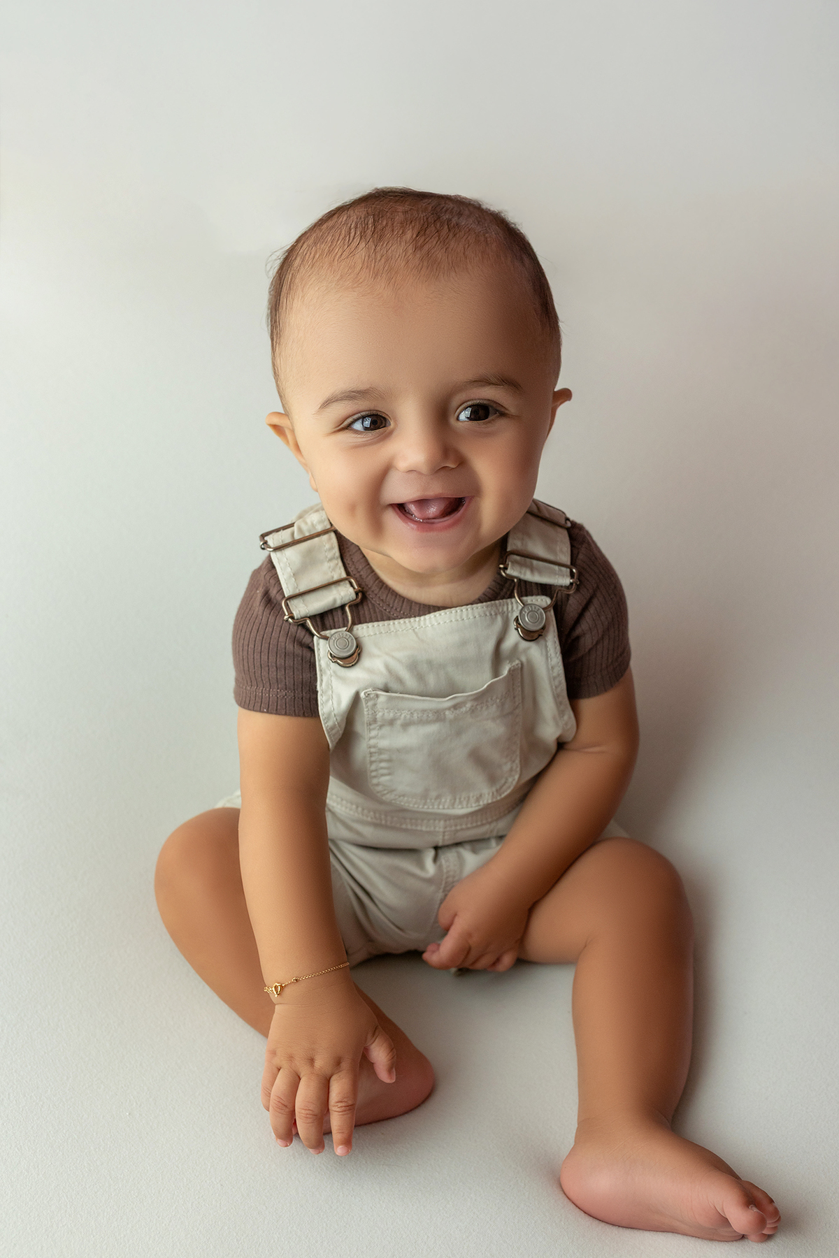 acompanhamento_mensal_fotografia_infantil_fotografia_bebe_ensaio_infantil_crescimento_bebe_primeiro_ano_estudio_fotografico_luz_estudio_maternidade_memorias_familia_criancas_felizes_espontaneidade_momentos_unicos_amor_familia