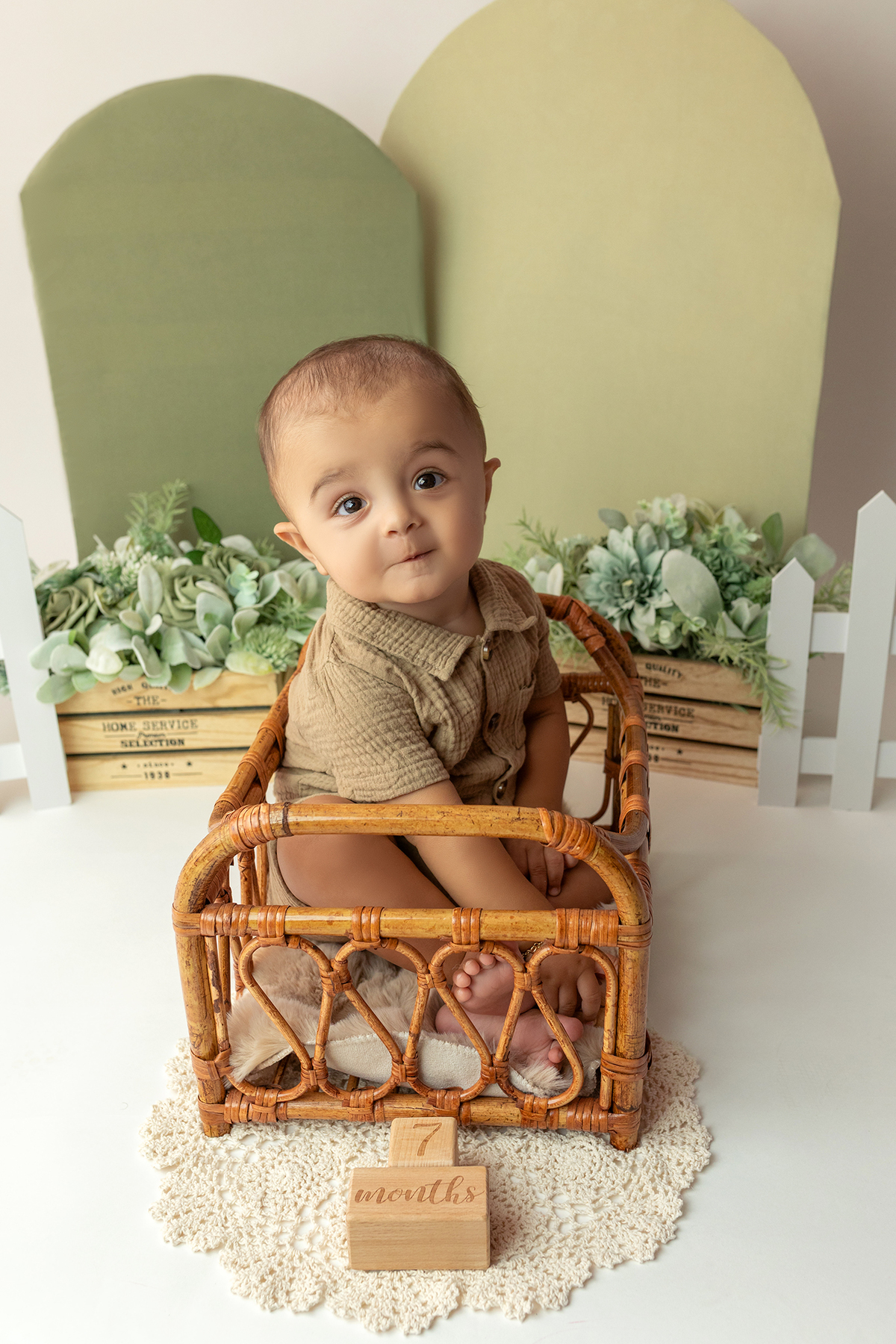 acompanhamento_mensal_fotografia_infantil_fotografia_bebe_ensaio_infantil_crescimento_bebe_primeiro_ano_estudio_fotografico_luz_estudio_maternidade_memorias_familia_criancas_felizes_espontaneidade_momentos_unicos_amor_familia