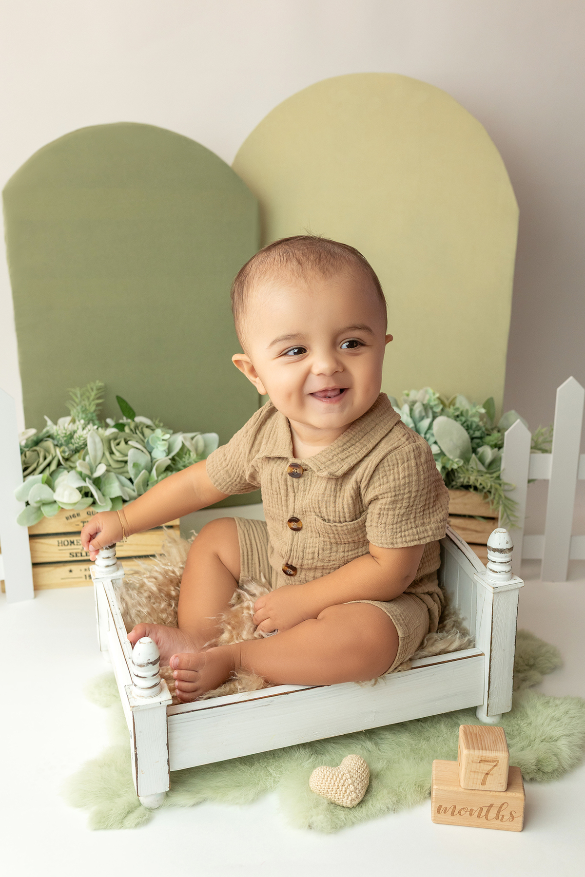 acompanhamento_mensal_fotografia_infantil_fotografia_bebe_ensaio_infantil_crescimento_bebe_primeiro_ano_estudio_fotografico_luz_estudio_maternidade_memorias_familia_criancas_felizes_espontaneidade_momentos_unicos_amor_familia