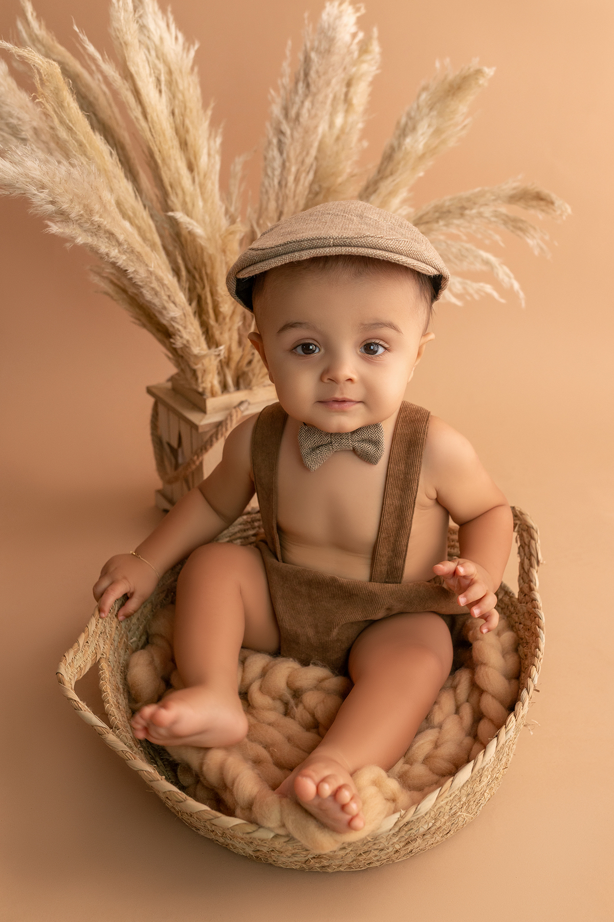 acompanhamento_mensal_fotografia_infantil_fotografia_bebe_ensaio_infantil_crescimento_bebe_primeiro_ano_estudio_fotografico_luz_estudio_maternidade_memorias_familia_criancas_felizes_espontaneidade_momentos_unicos_amor_familia