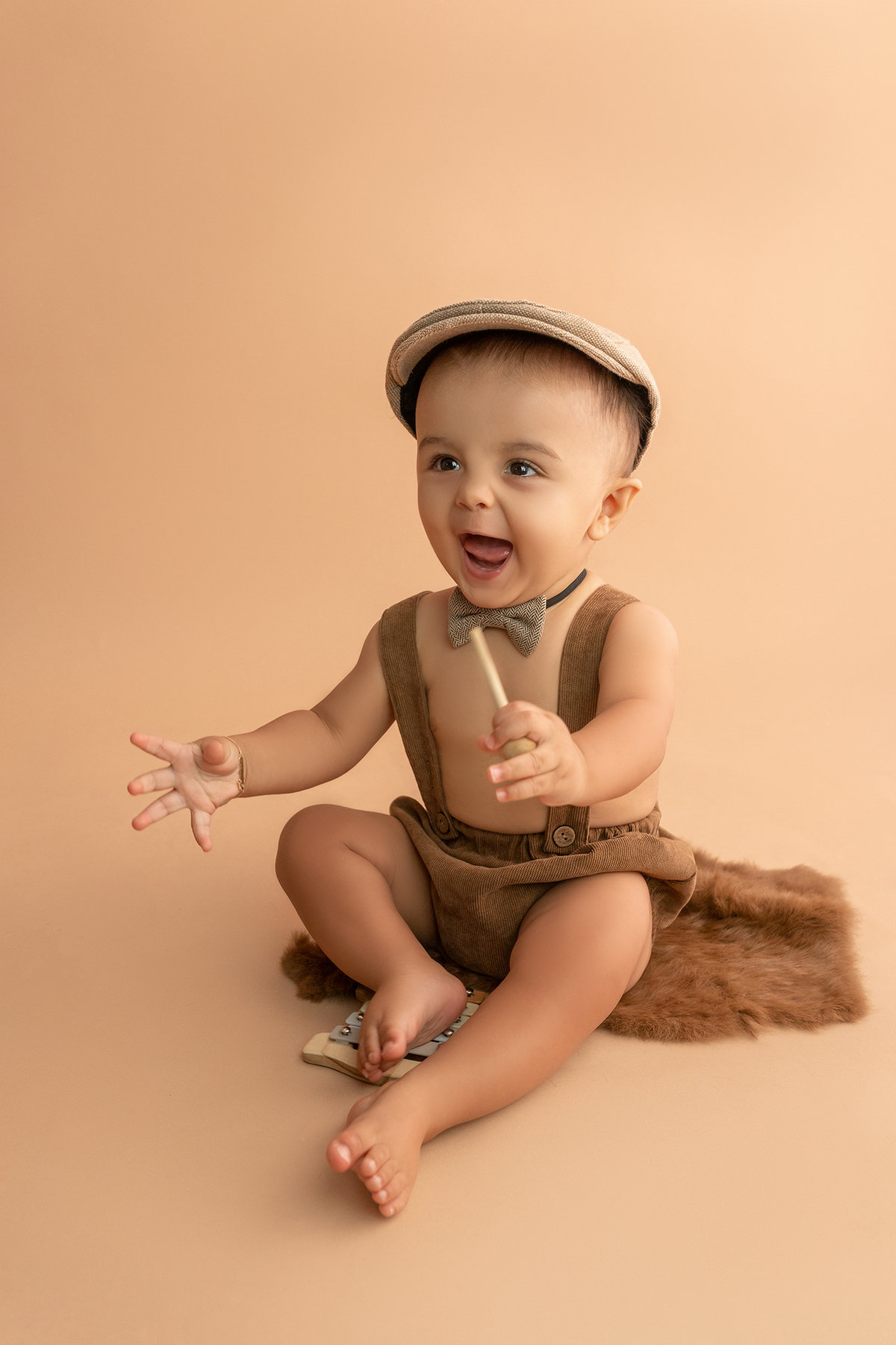 acompanhamento_mensal_fotografia_infantil_fotografia_bebe_ensaio_infantil_crescimento_bebe_primeiro_ano_estudio_fotografico_luz_estudio_maternidade_memorias_familia_criancas_felizes_espontaneidade_momentos_unicos_amor_familia