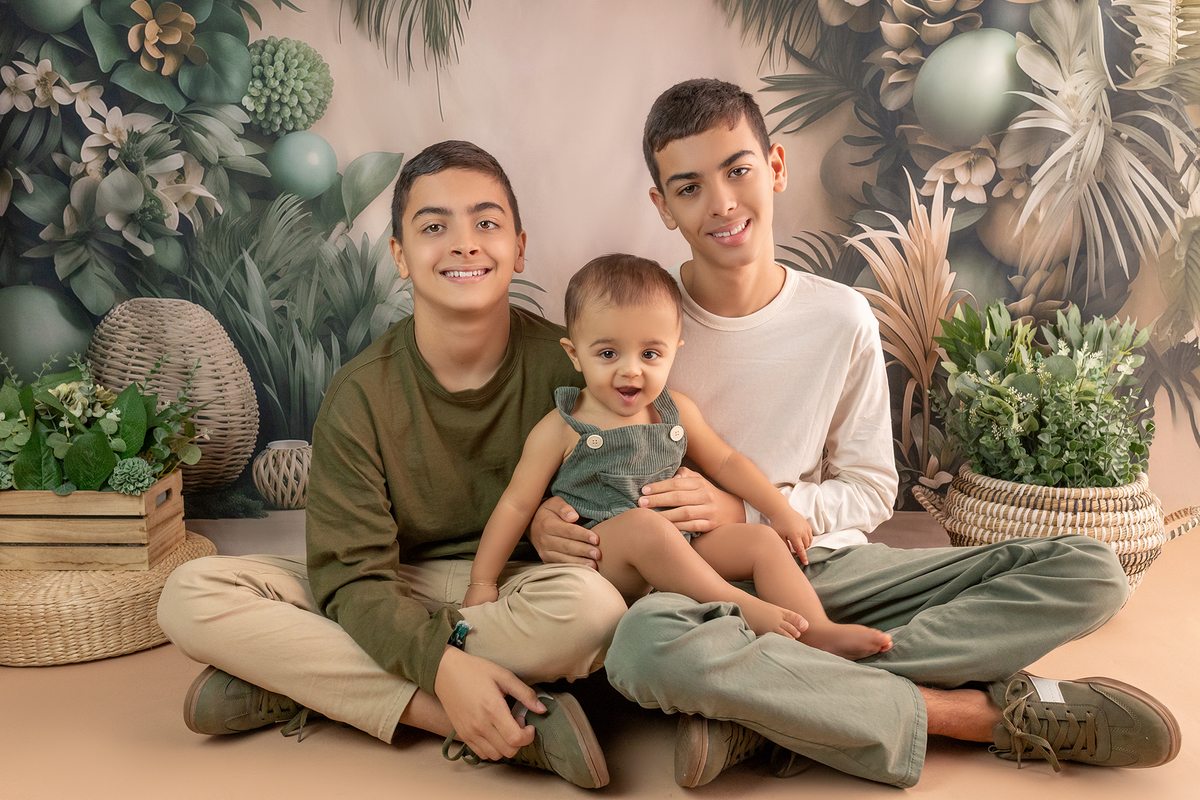 acompanhamento_mensal_fotografia_infantil_fotografia_bebe_ensaio_infantil_crescimento_bebe_primeiro_ano_estudio_fotografico_luz_estudio_maternidade_memorias_familia_criancas_felizes_espontaneidade_momentos_unicos_amor_familia