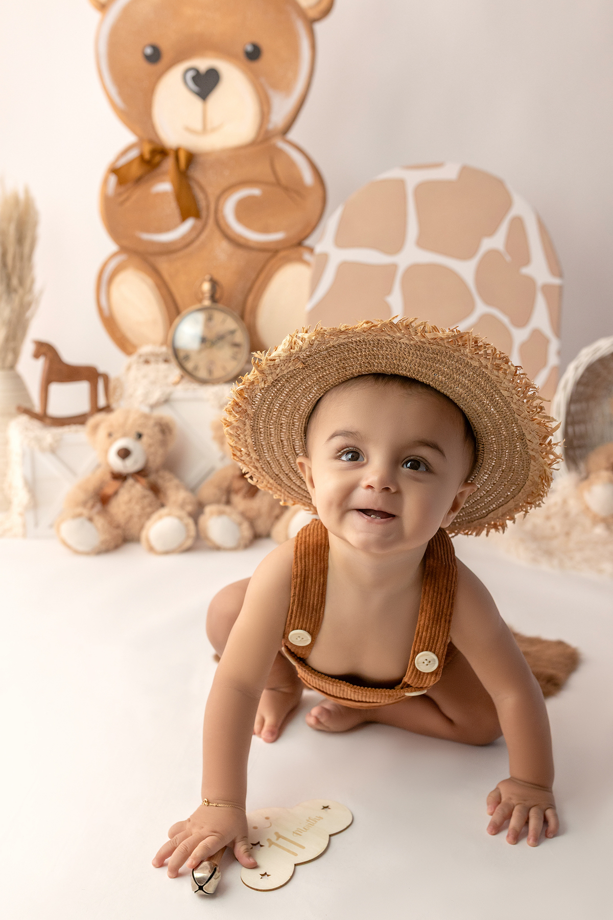 acompanhamento_mensal_fotografia_infantil_fotografia_bebe_ensaio_infantil_crescimento_bebe_primeiro_ano_estudio_fotografico_luz_estudio_maternidade_memorias_familia_criancas_felizes_espontaneidade_momentos_unicos_amor_familia