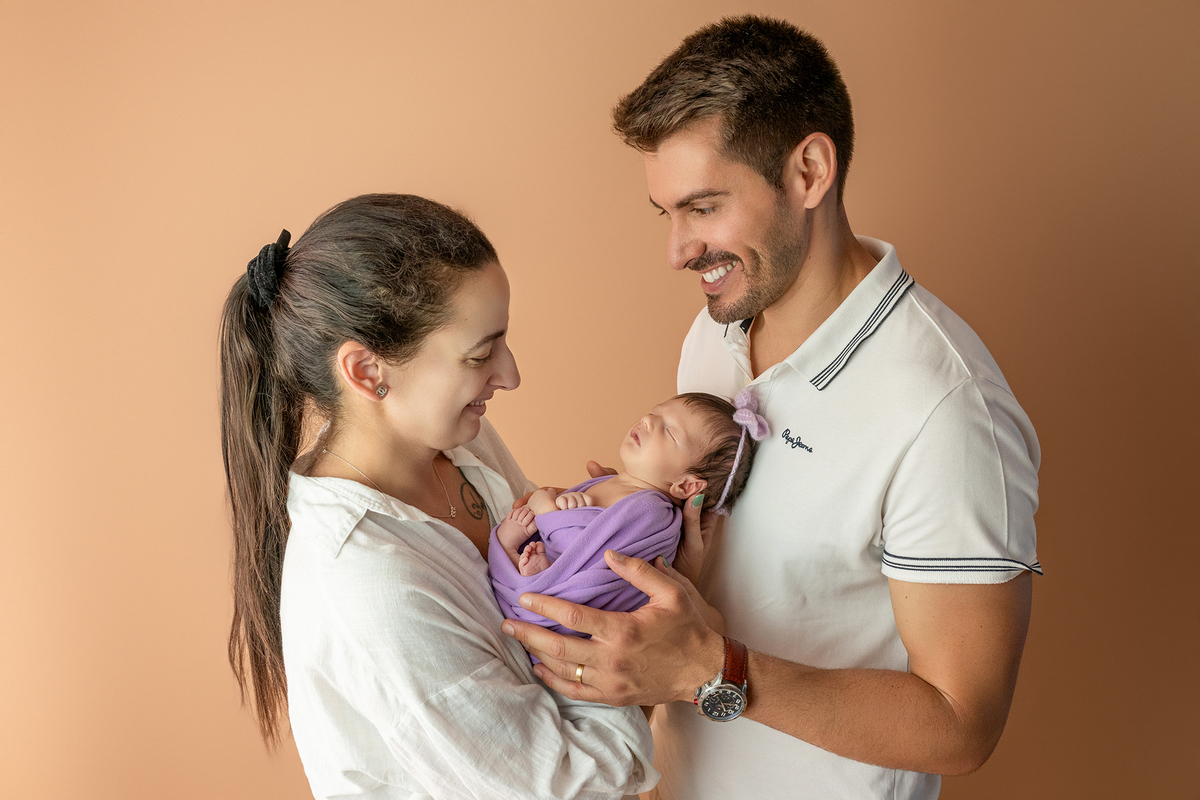 acompanhamento_mensal_fotografia_infantil_fotografia_bebe_ensaio_infantil_crescimento_bebe_primeiro_ano_estudio_fotografico_luz_estudio_maternidade_memorias_familia_criancas_felizes_espontaneidade_momentos_unicos_amor_familia