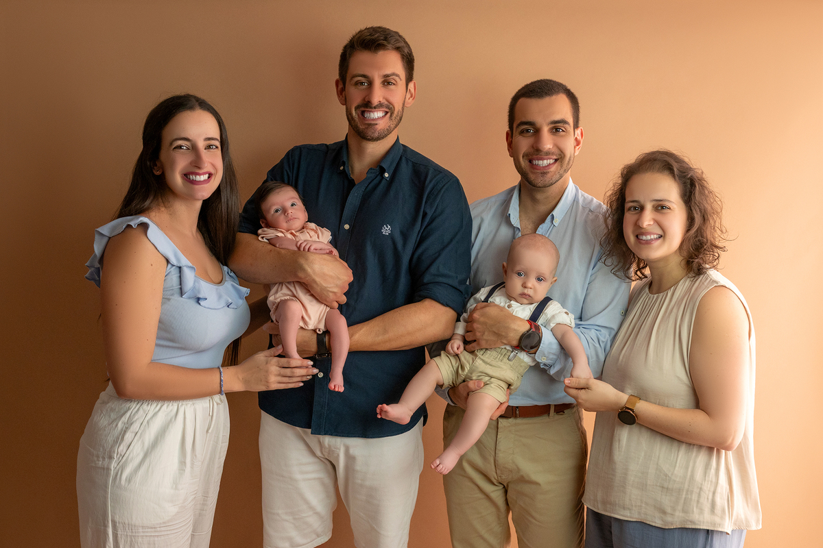 acompanhamento_mensal_fotografia_infantil_fotografia_bebe_ensaio_infantil_crescimento_bebe_primeiro_ano_estudio_fotografico_luz_estudio_maternidade_memorias_familia_criancas_felizes_espontaneidade_momentos_unicos_amor_familia
