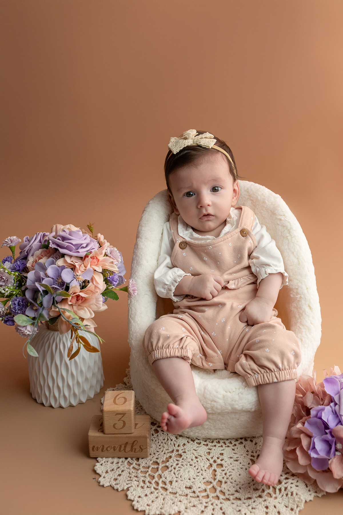 acompanhamento_mensal_fotografia_infantil_fotografia_bebe_ensaio_infantil_crescimento_bebe_primeiro_ano_estudio_fotografico_luz_estudio_maternidade_memorias_familia_criancas_felizes_espontaneidade_momentos_unicos_amor_familia
