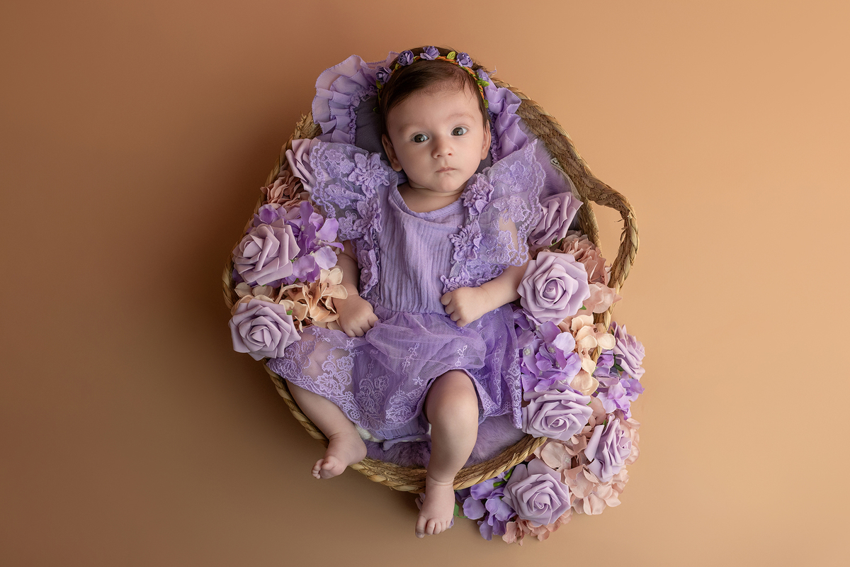 acompanhamento_mensal_fotografia_infantil_fotografia_bebe_ensaio_infantil_crescimento_bebe_primeiro_ano_estudio_fotografico_luz_estudio_maternidade_memorias_familia_criancas_felizes_espontaneidade_momentos_unicos_amor_familia