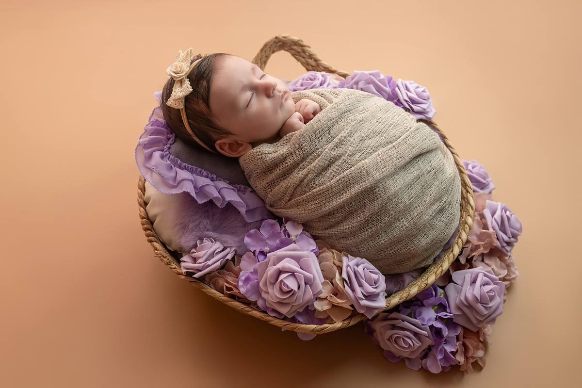 acompanhamento_mensal_fotografia_infantil_fotografia_bebe_ensaio_infantil_crescimento_bebe_primeiro_ano_estudio_fotografico_luz_estudio_maternidade_memorias_familia_criancas_felizes_espontaneidade_momentos_unicos_amor_familia