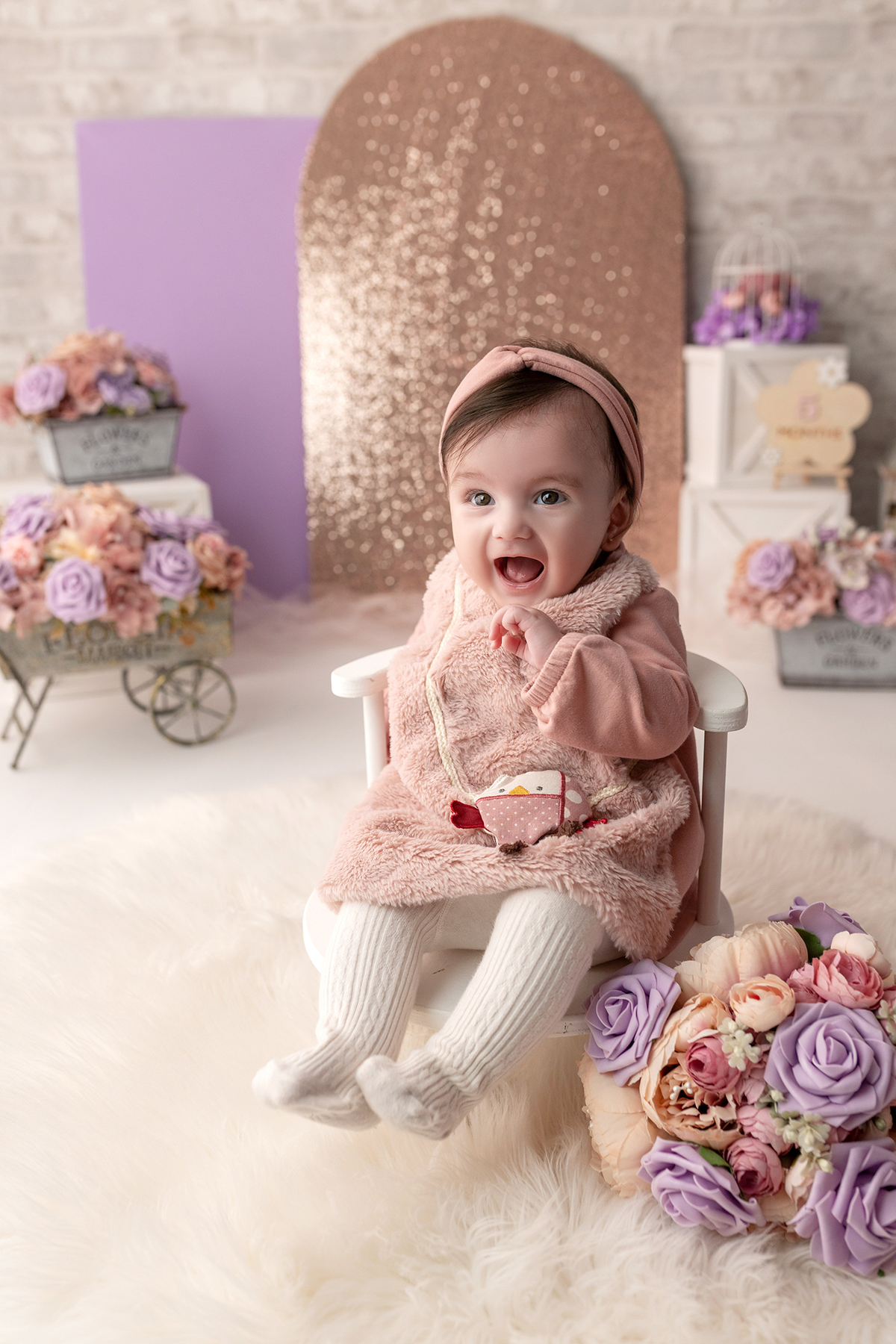 acompanhamento_mensal_fotografia_infantil_fotografia_bebe_ensaio_infantil_crescimento_bebe_primeiro_ano_estudio_fotografico_luz_estudio_maternidade_memorias_familia_criancas_felizes_espontaneidade_momentos_unicos_amor_familia