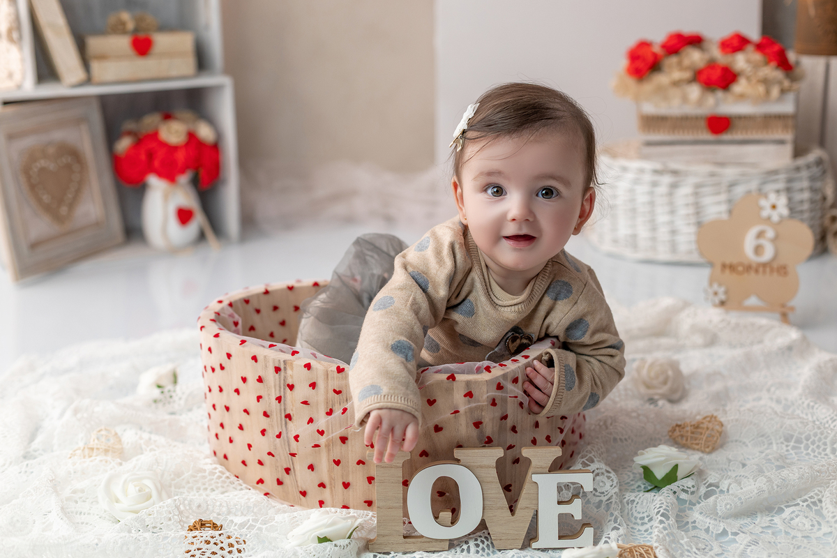 acompanhamento_mensal_fotografia_infantil_fotografia_bebe_ensaio_infantil_crescimento_bebe_primeiro_ano_estudio_fotografico_luz_estudio_maternidade_memorias_familia_criancas_felizes_espontaneidade_momentos_unicos_amor_familia