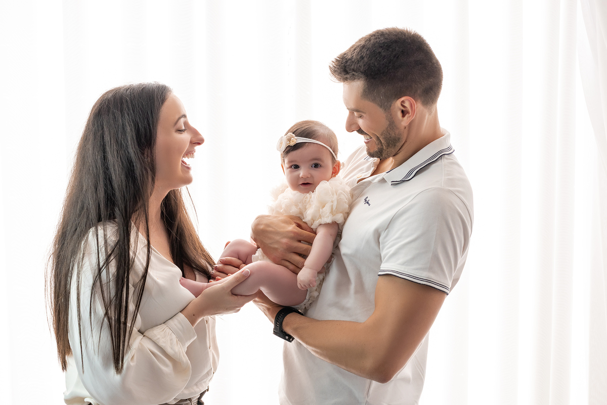 acompanhamento_mensal_fotografia_infantil_fotografia_bebe_ensaio_infantil_crescimento_bebe_primeiro_ano_estudio_fotografico_luz_estudio_maternidade_memorias_familia_criancas_felizes_espontaneidade_momentos_unicos_amor_familia