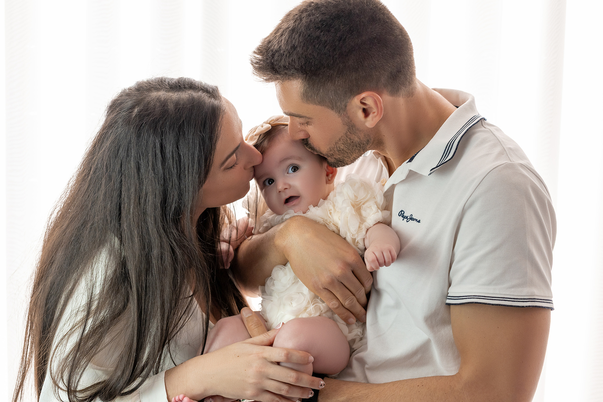 acompanhamento_mensal_fotografia_infantil_fotografia_bebe_ensaio_infantil_crescimento_bebe_primeiro_ano_estudio_fotografico_luz_estudio_maternidade_memorias_familia_criancas_felizes_espontaneidade_momentos_unicos_amor_familia