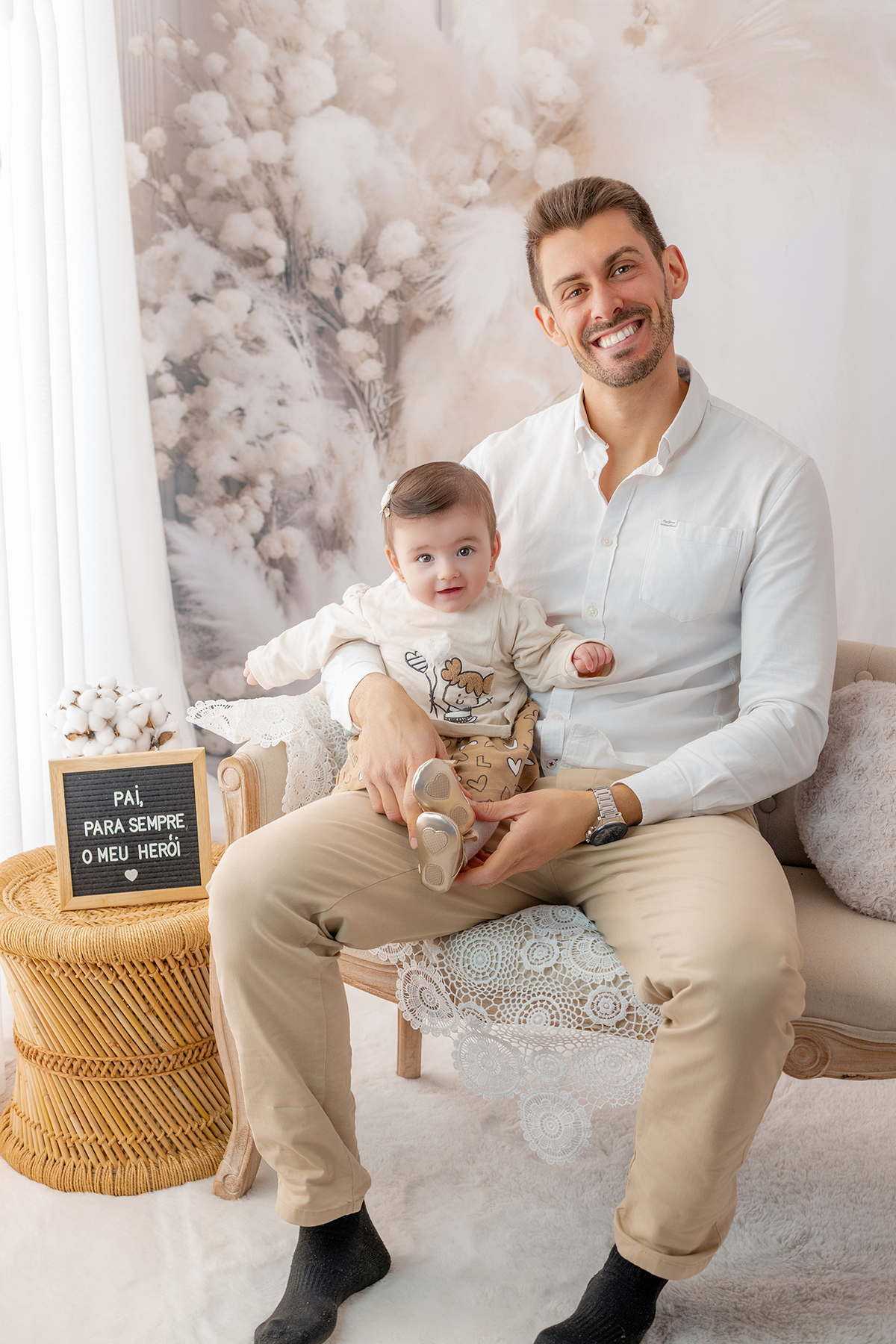 acompanhamento_mensal_fotografia_infantil_fotografia_bebe_ensaio_infantil_crescimento_bebe_primeiro_ano_estudio_fotografico_luz_estudio_maternidade_memorias_familia_criancas_felizes_espontaneidade_momentos_unicos_amor_familia
