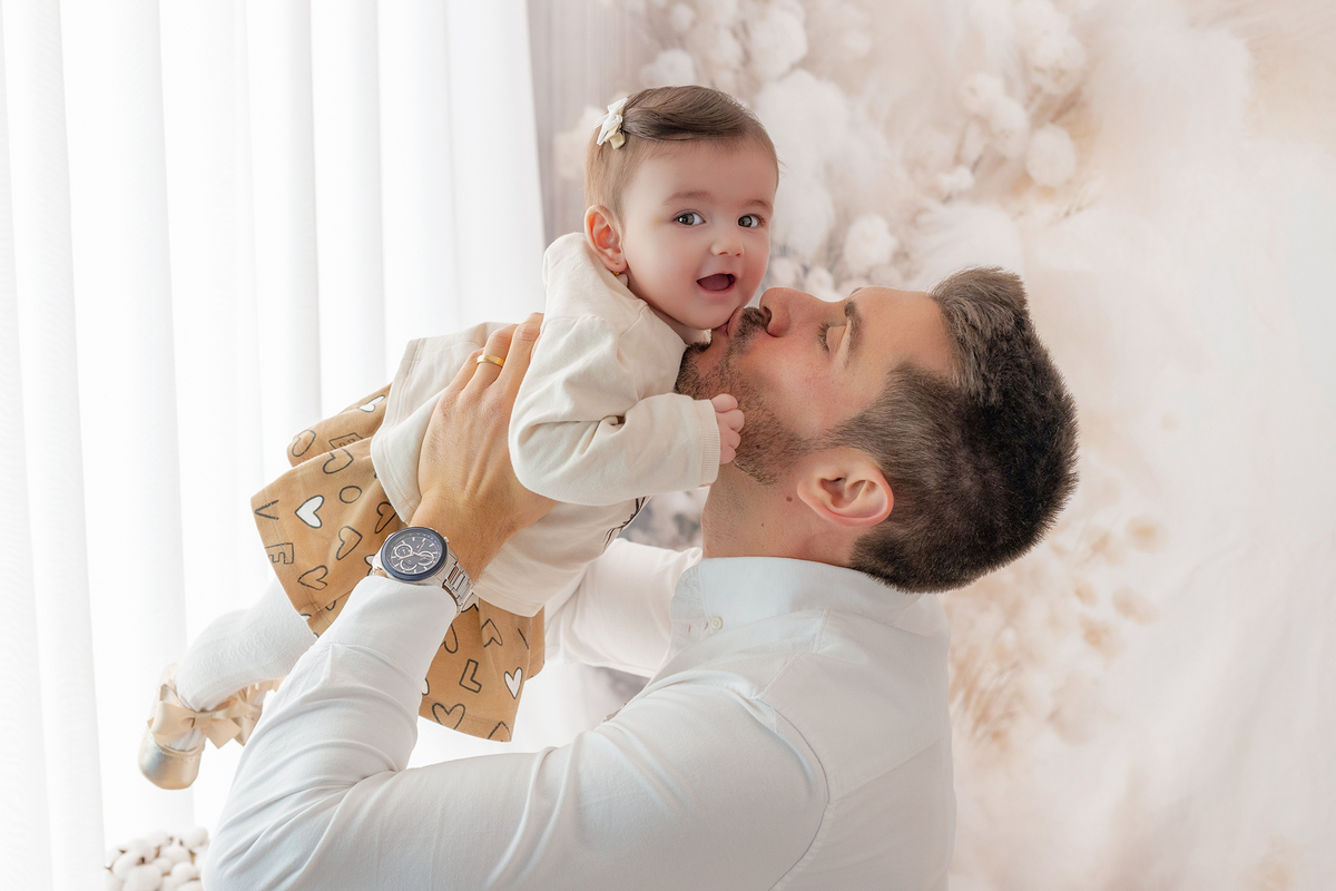 acompanhamento_mensal_fotografia_infantil_fotografia_bebe_ensaio_infantil_crescimento_bebe_primeiro_ano_estudio_fotografico_luz_estudio_maternidade_memorias_familia_criancas_felizes_espontaneidade_momentos_unicos_amor_familia