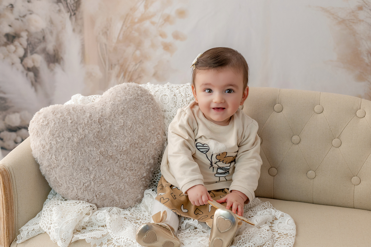 acompanhamento_mensal_fotografia_infantil_fotografia_bebe_ensaio_infantil_crescimento_bebe_primeiro_ano_estudio_fotografico_luz_estudio_maternidade_memorias_familia_criancas_felizes_espontaneidade_momentos_unicos_amor_familia
