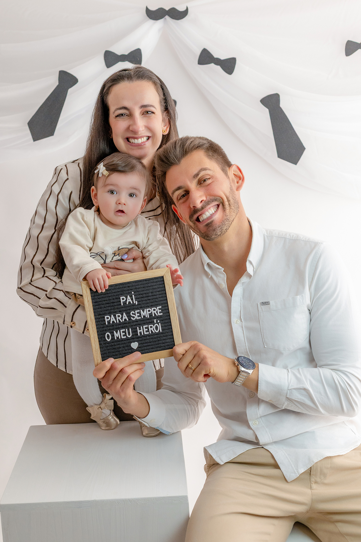 acompanhamento_mensal_fotografia_infantil_fotografia_bebe_ensaio_infantil_crescimento_bebe_primeiro_ano_estudio_fotografico_luz_estudio_maternidade_memorias_familia_criancas_felizes_espontaneidade_momentos_unicos_amor_familia